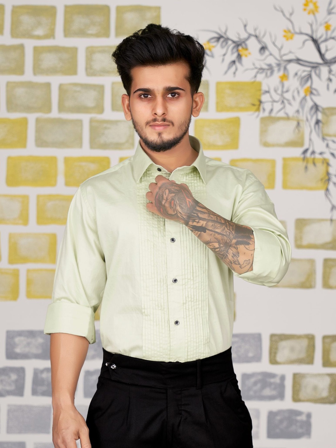 

FRENCH CROWN Pleated Standard Fit Twill Weave Cotton Tuxedo Casual Shirt, Sea green