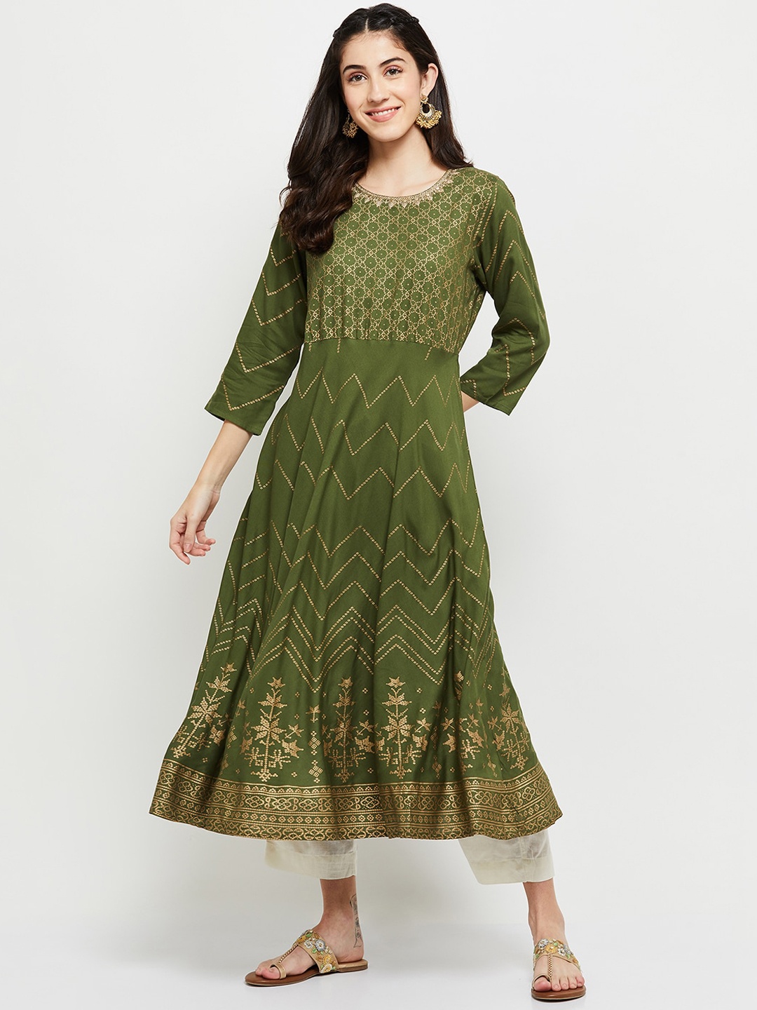 

max Bandhani Foil Printed Anarkali Kurta, Green