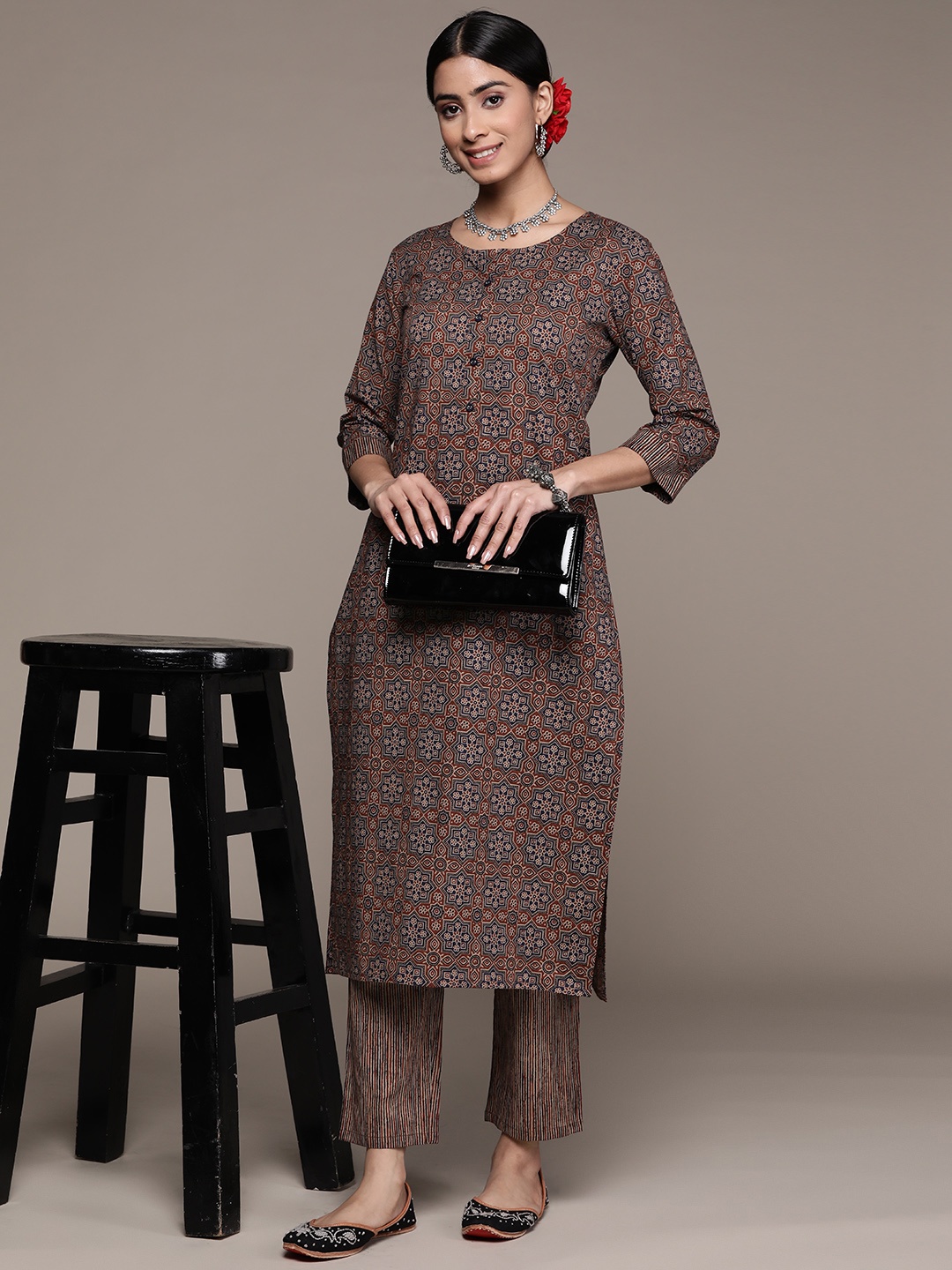 

Anubhutee Printed Pure Cotton Kurta with Trousers, Brown