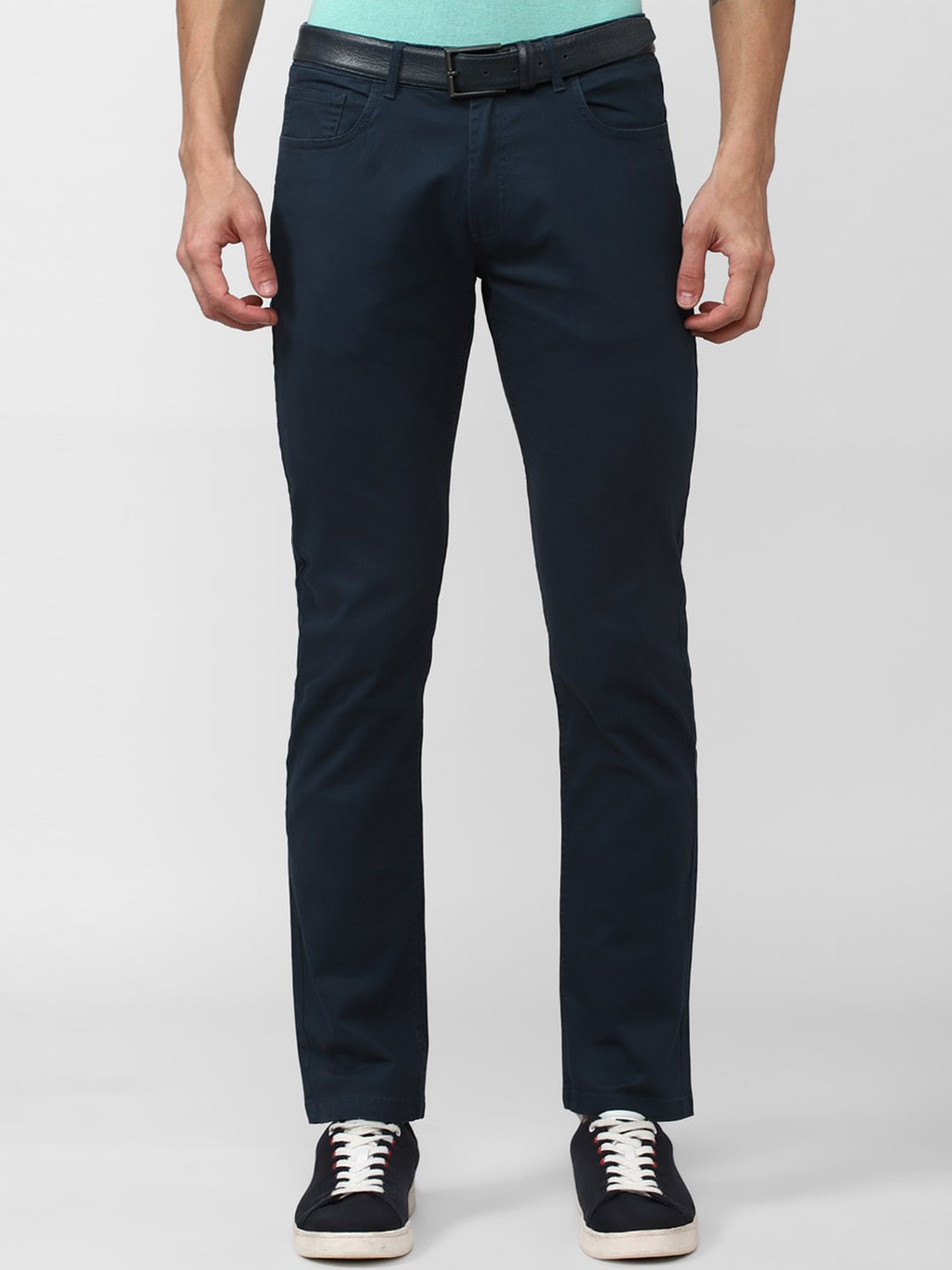 

Peter England Casuals Men Slim Fit Mid-Rise Jeans, Navy blue