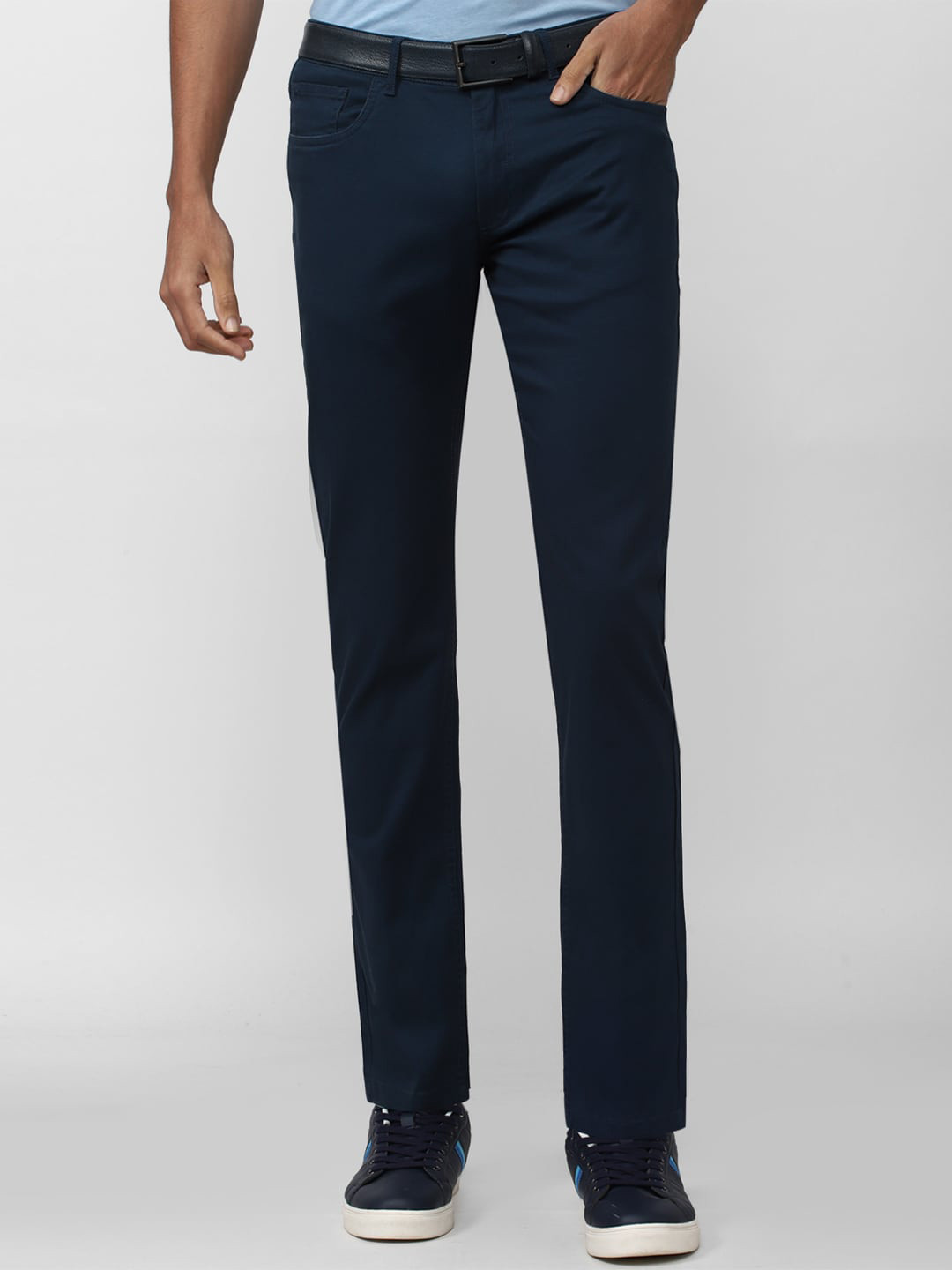 

Peter England Casuals Men Slim Fit Chinos Trousers, Navy blue
