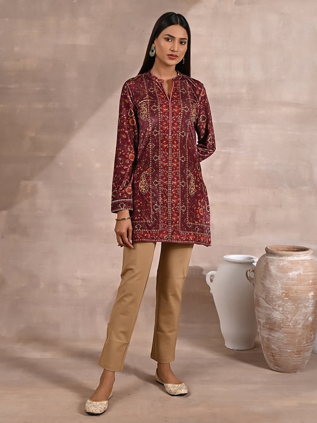 

Lakshita Printed Velvet Mandarin Collar Kurti, Maroon