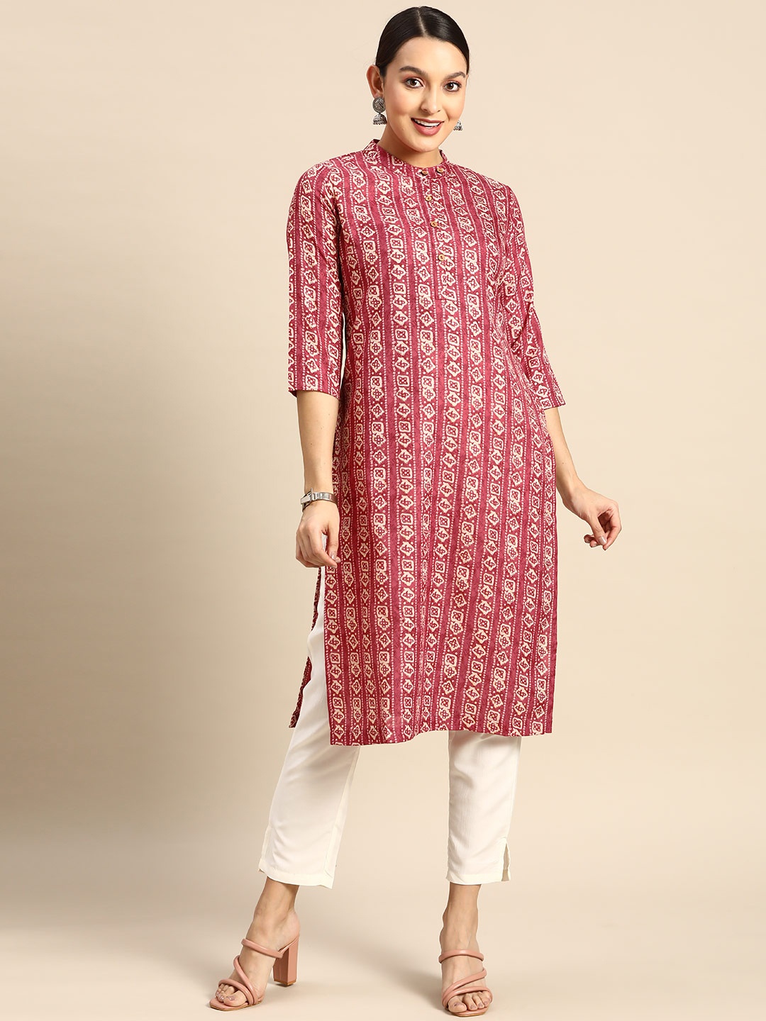 

Anouk Geometric Printed Straight Kurta, Maroon