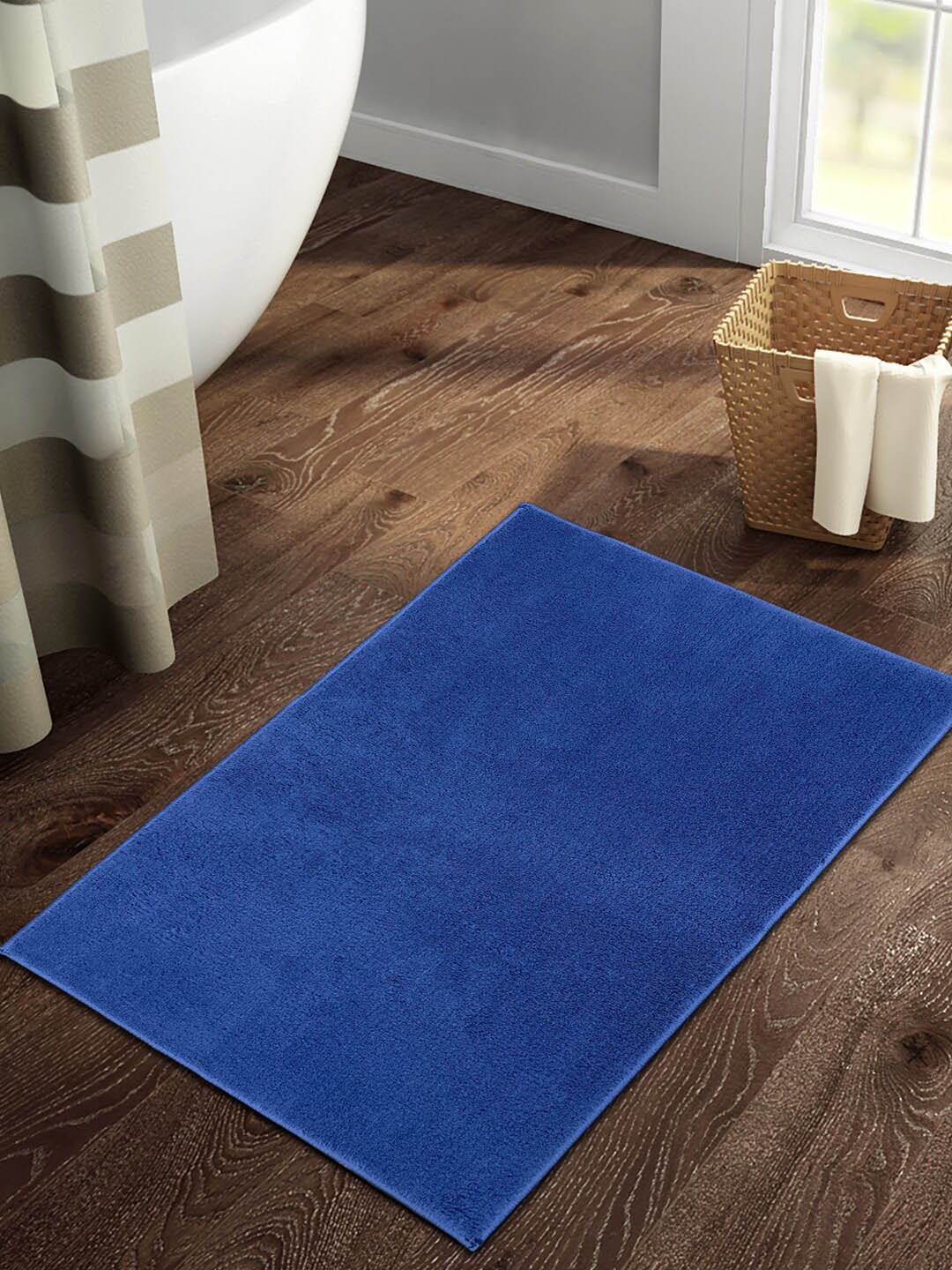 

Welspun Raang Blue 1300 GSM Acrylic Large Bath Mat, Navy blue