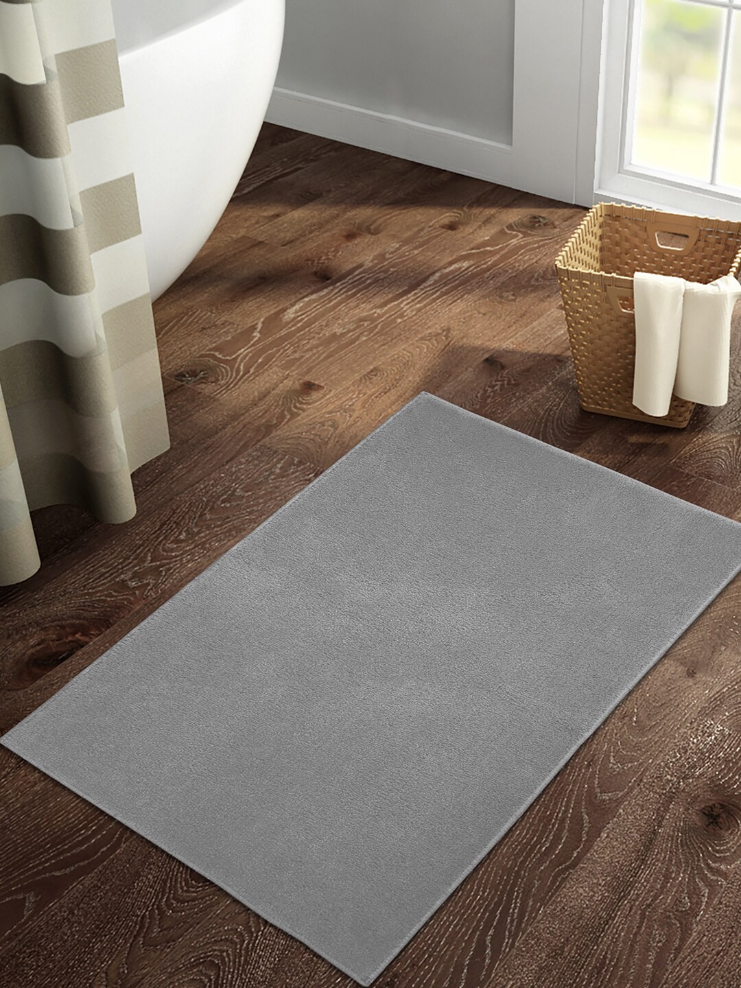 

Welspun Raang Drylon Grey 1300 GSM Acrylic Bath Mat