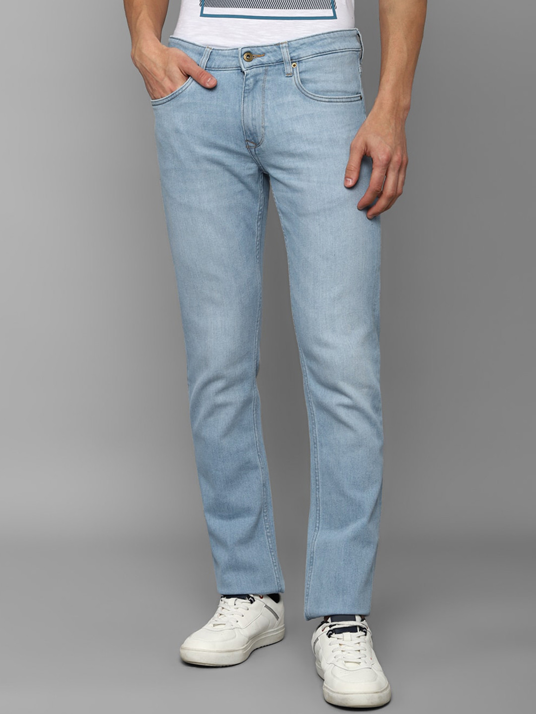 

Louis Philippe Jeans Men Slim Fit Light Fade Jeans, Blue