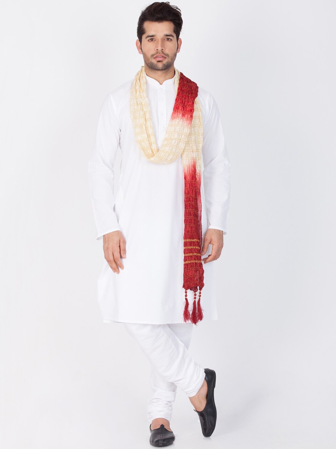 

VASTRAMAY Men Mandarin Collar Kurta with Pyjamas & Dupatta, White