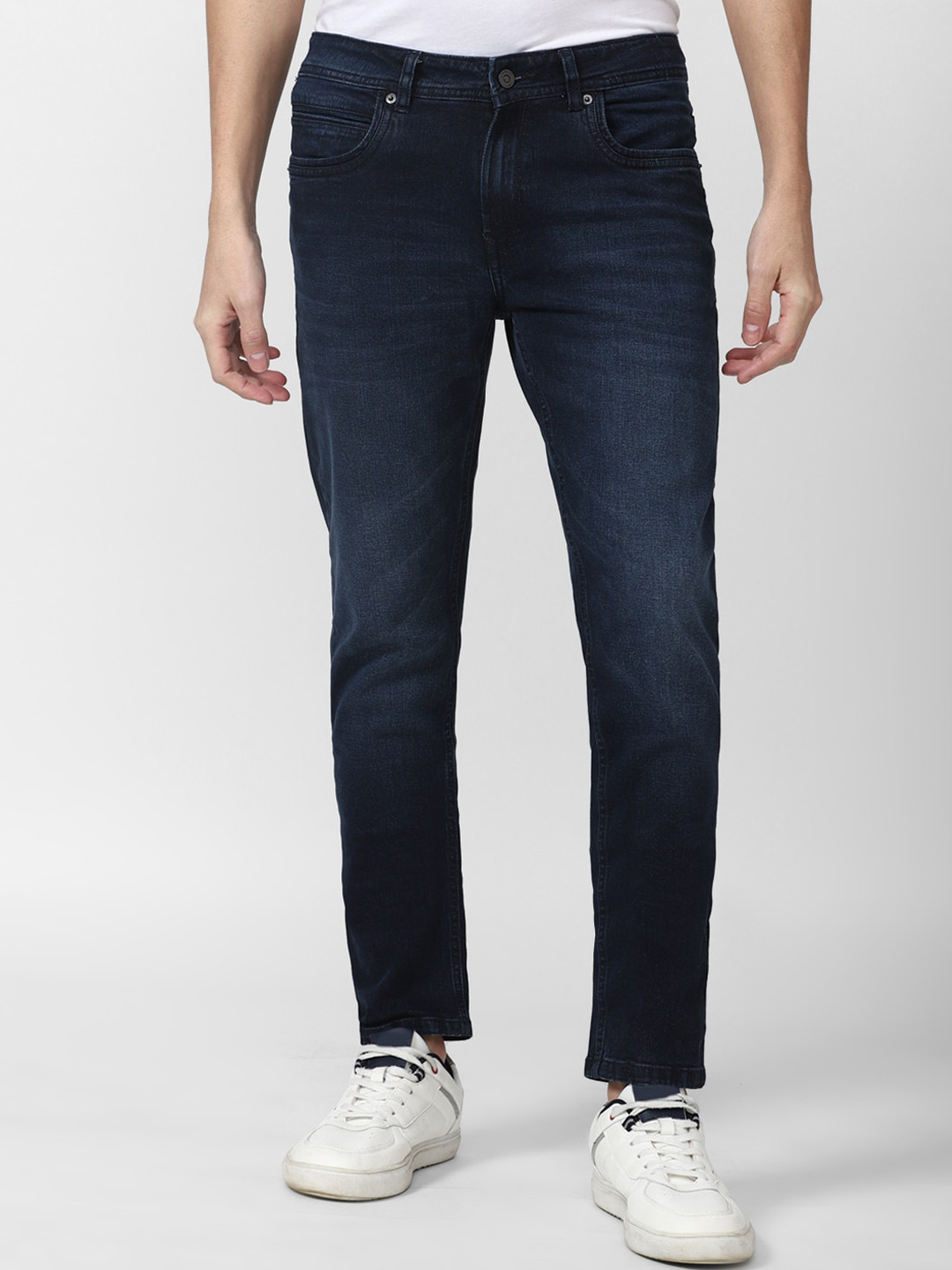 

Peter England Casuals Men Slim Fit Light Fade Jeans, Navy blue