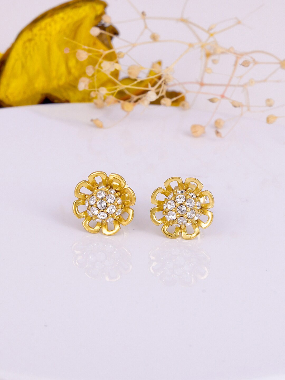 

GIVA 9.25 Sterling Silver Contemporary Studs Earrings, White