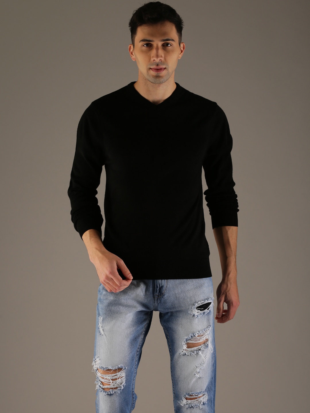 

Flying Machine Men Black Solid Pullover