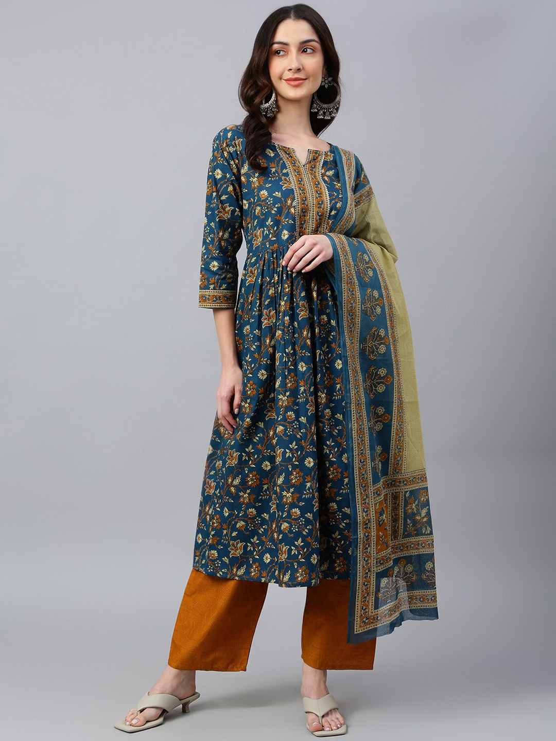 

RATAN Floral Printed Gotta Patti Pure Cotton Kurta with Trousers & Dupatta, Navy blue