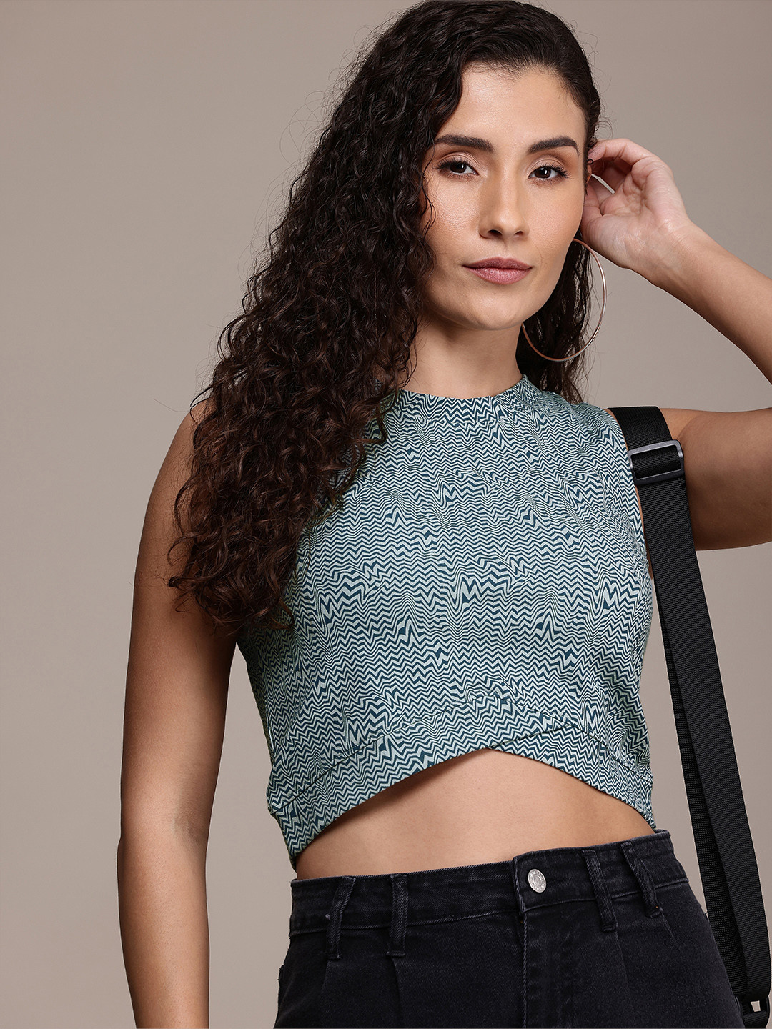 

The Roadster Life Co. Geometric Printed Crop Top, Blue