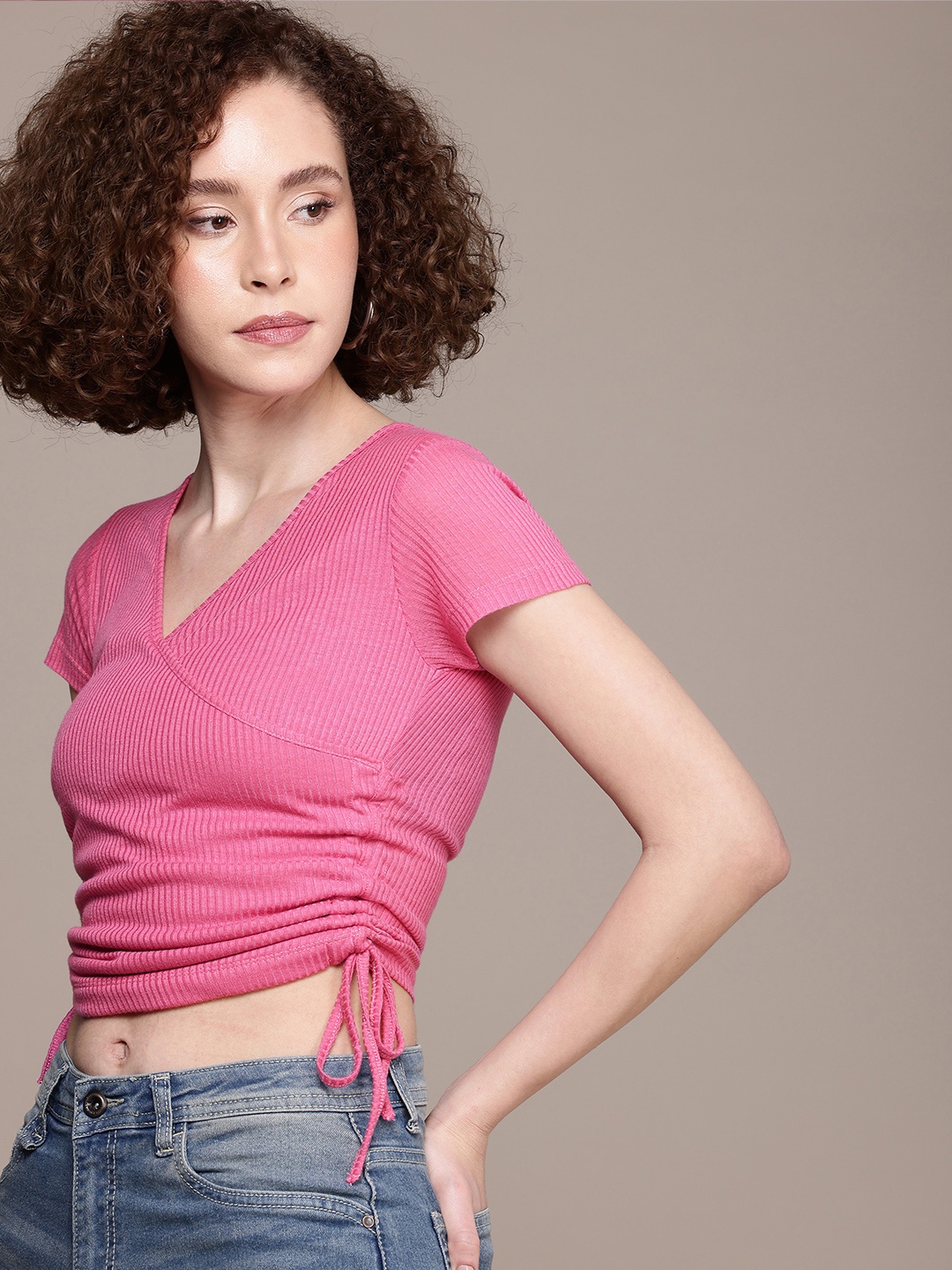 

The Roadster Life Co. V-Neck Ruched Crop Top, Pink