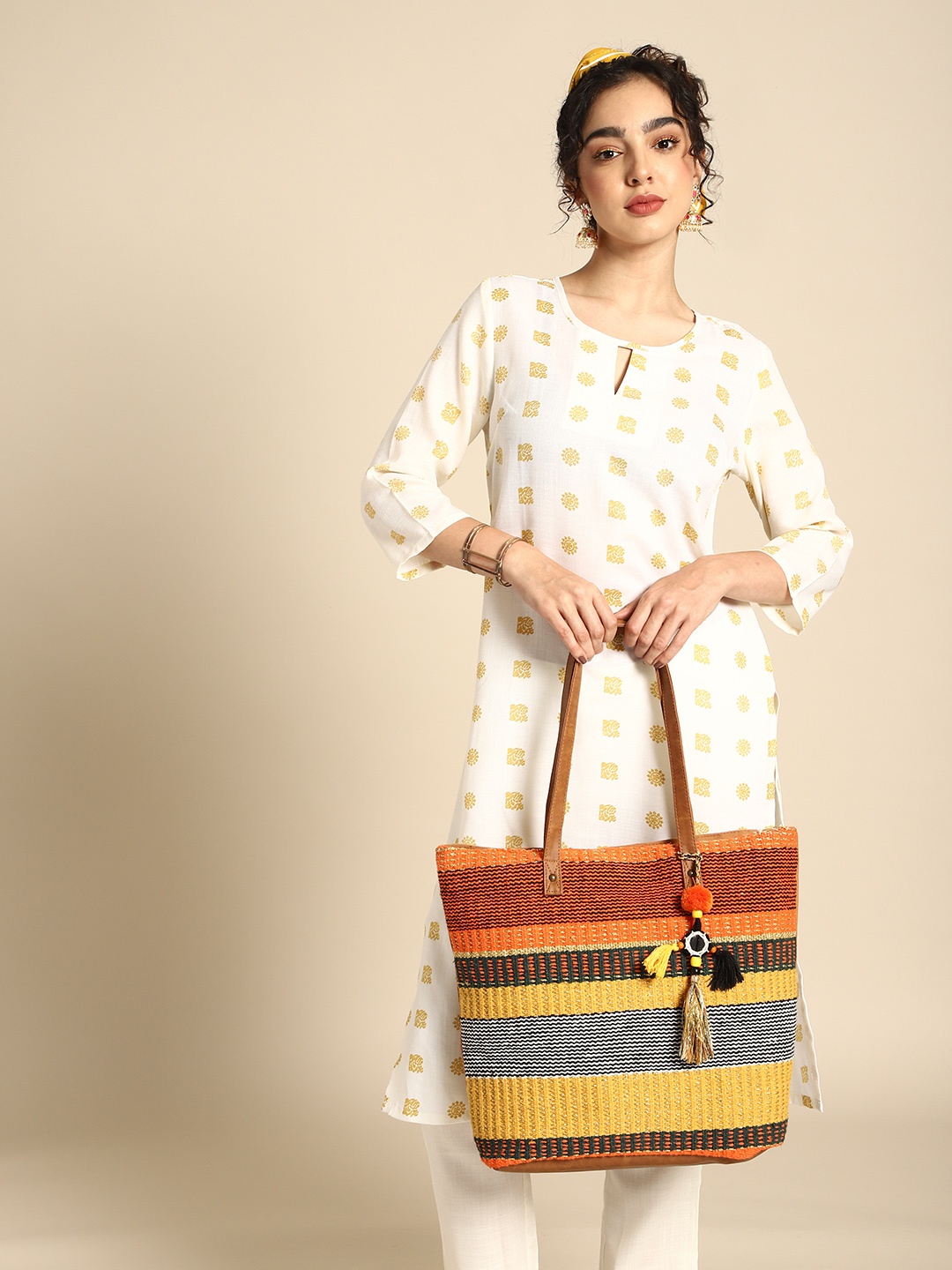 

Sangria Women Embroidered Shoulder Bag, Multi