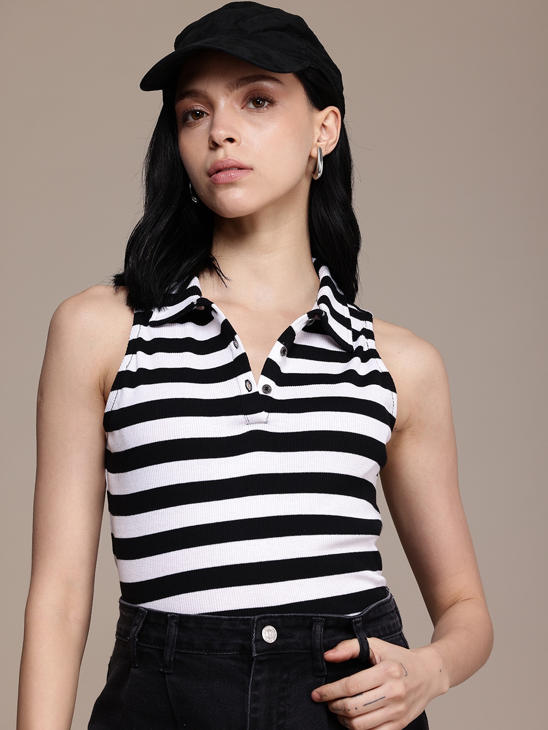 

The Roadster Life Co. Striped Polo Collar Slim Fit T-shirt, White