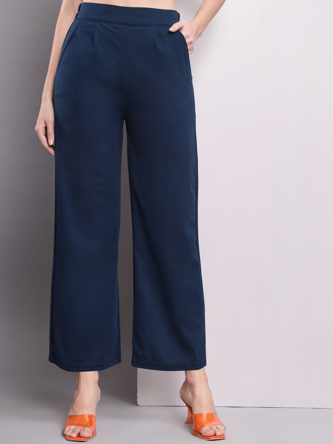 

Q-rious Women Relaxed High-Rise Pleated Trousers, Blue