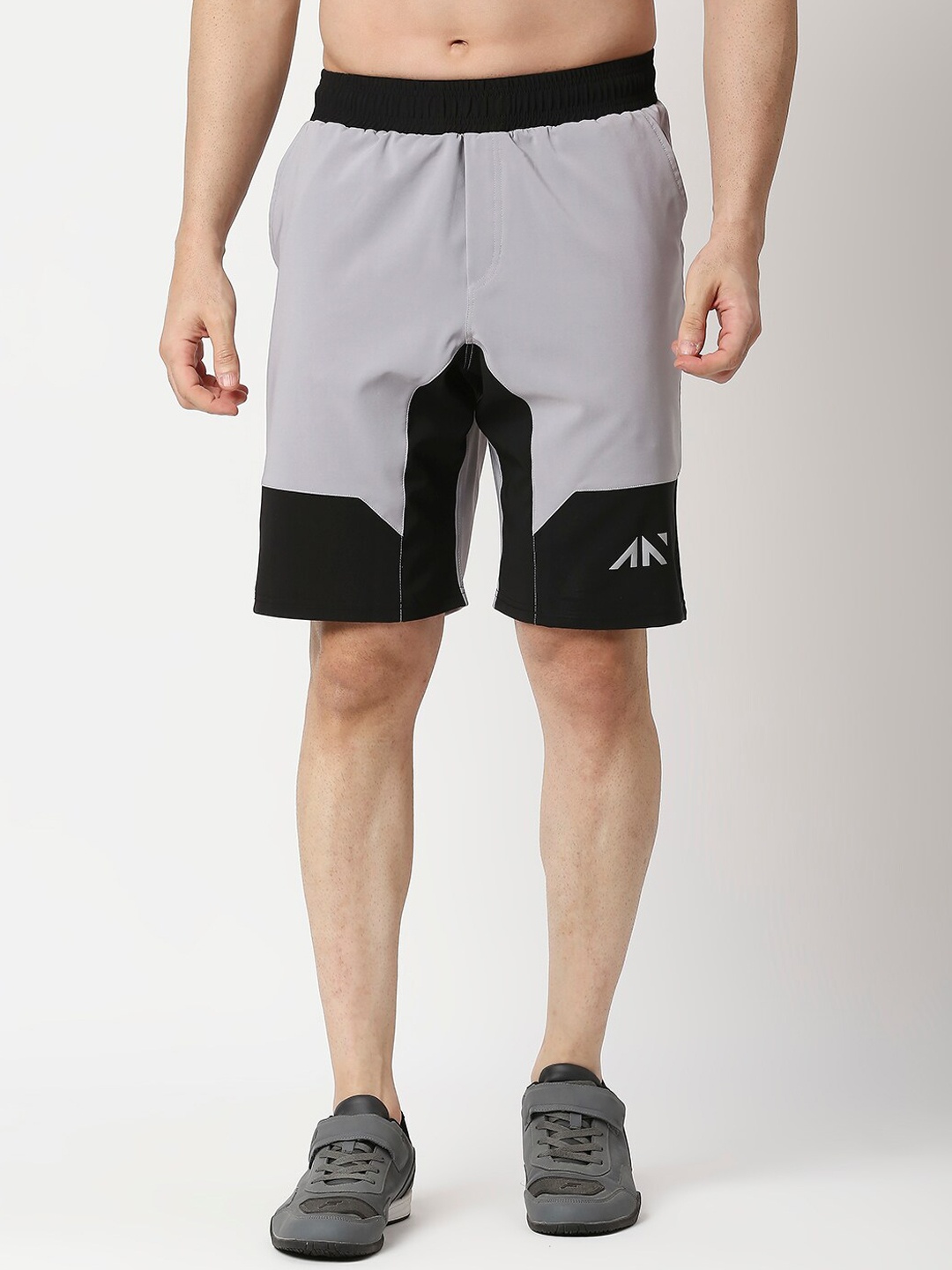 

AESTHETIC NATION Men Colourblocked Slim Fit Training or Gym Sports Shorts, Grey