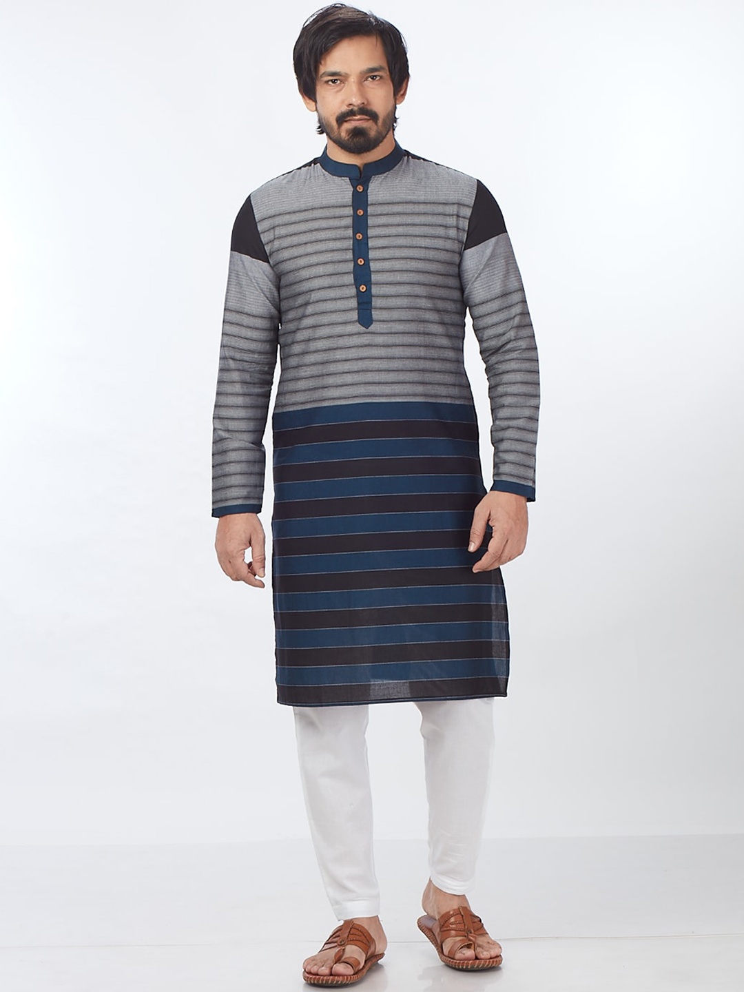 

Blacksmith Men Striped Jacquard Kurta, Grey
