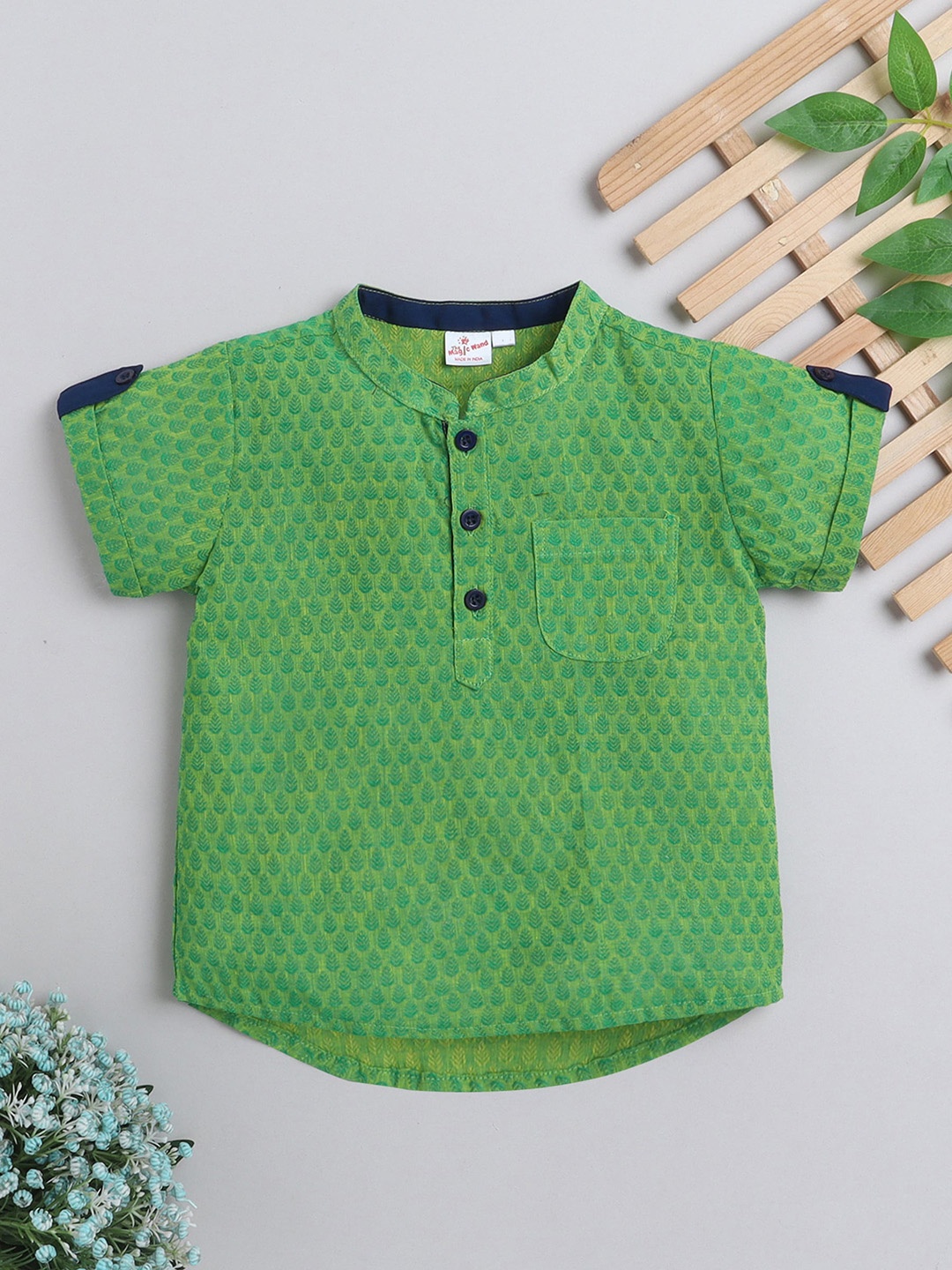 

The Magic Wand Boys Woven Design Roll-Up Sleeves Cotton Kurta, Green