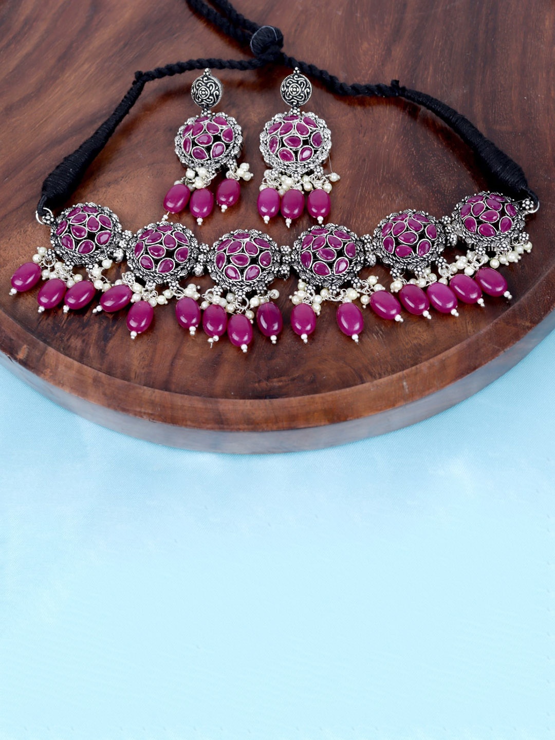 

VAGHBHATT Oxidised Silver-Plated Stone-Studded & Pearl Beaded Choker Jewellery Set
