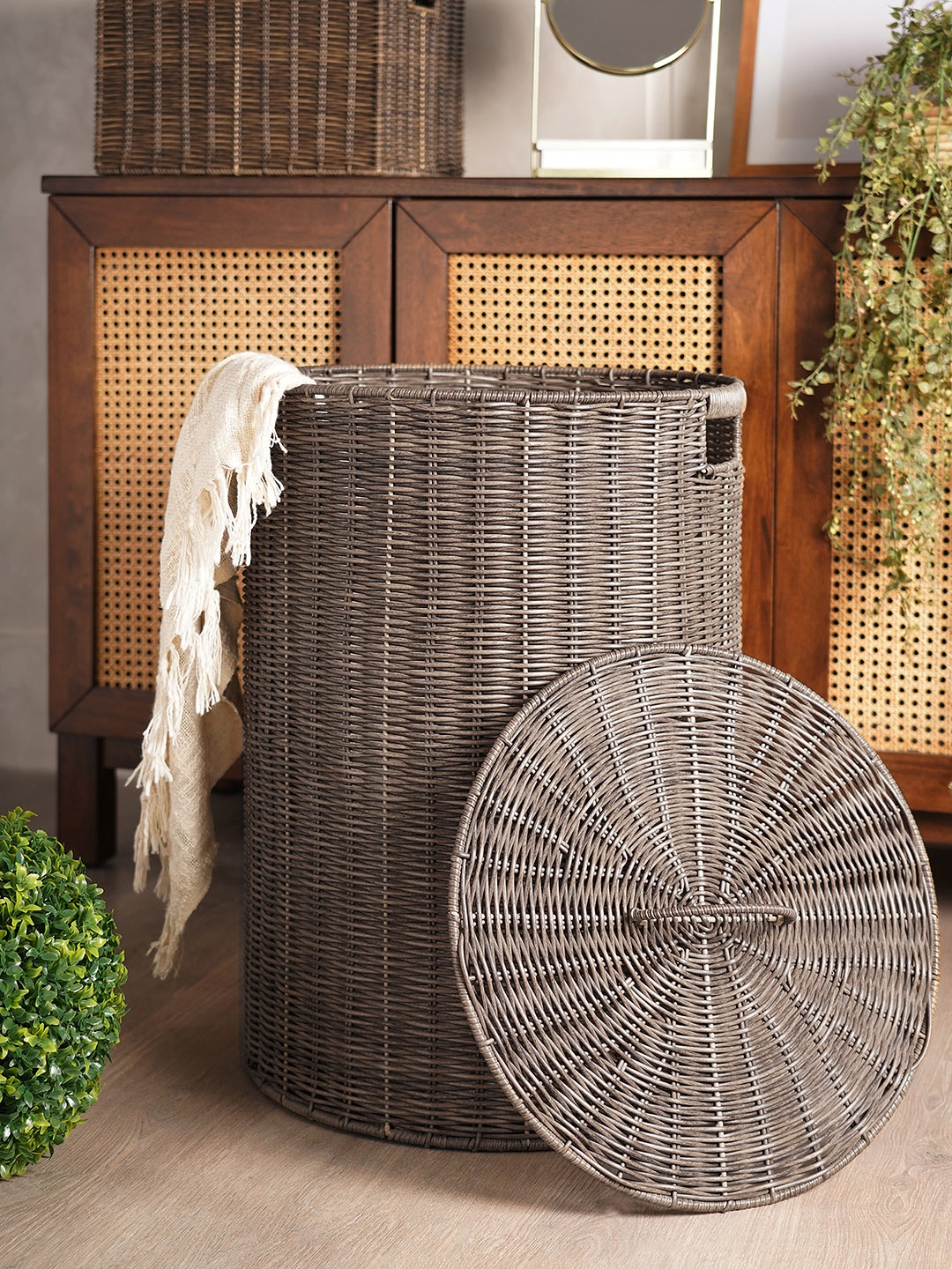 

Pure Home and Living Brown Resin Wicker Laundry Basket with Lid