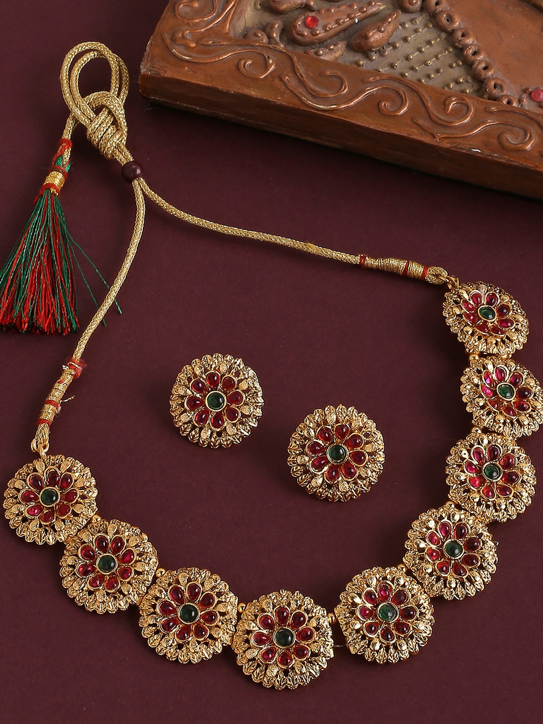 

OOMPH Gold-Plated Stone Studded Necklace and Earrings, Pink