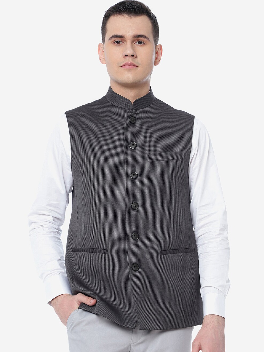 

JADE BLUE Checked Regular Fit Nehru Jacket, Grey