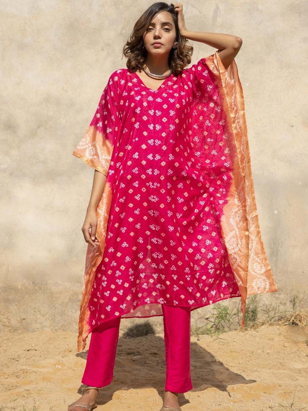 

Zanaash Ethnic Motifs Printed Kurta with Trousers, Pink