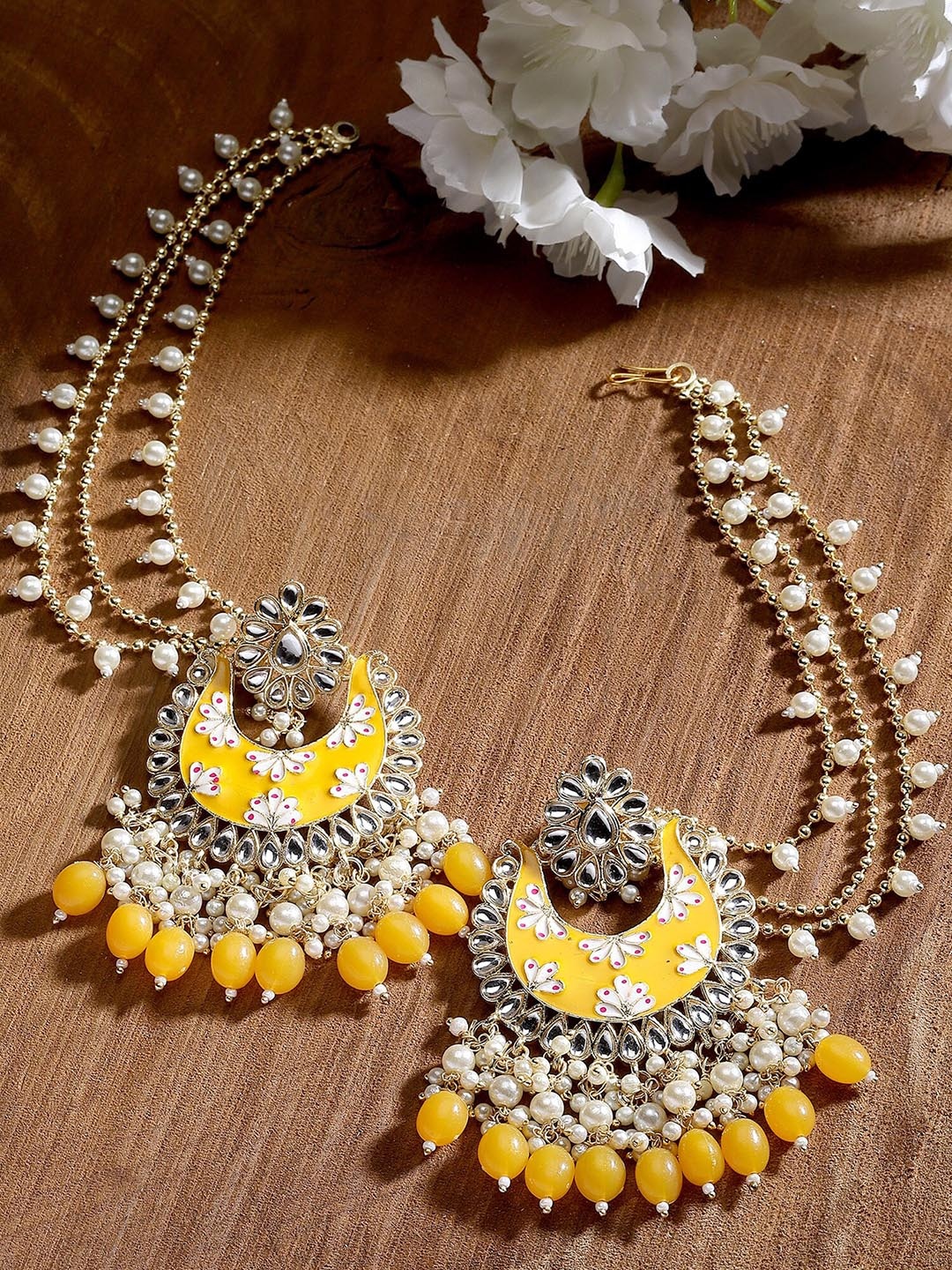 

KARATCART Gold Plated Contemporary Chandbalis Earrings, Yellow