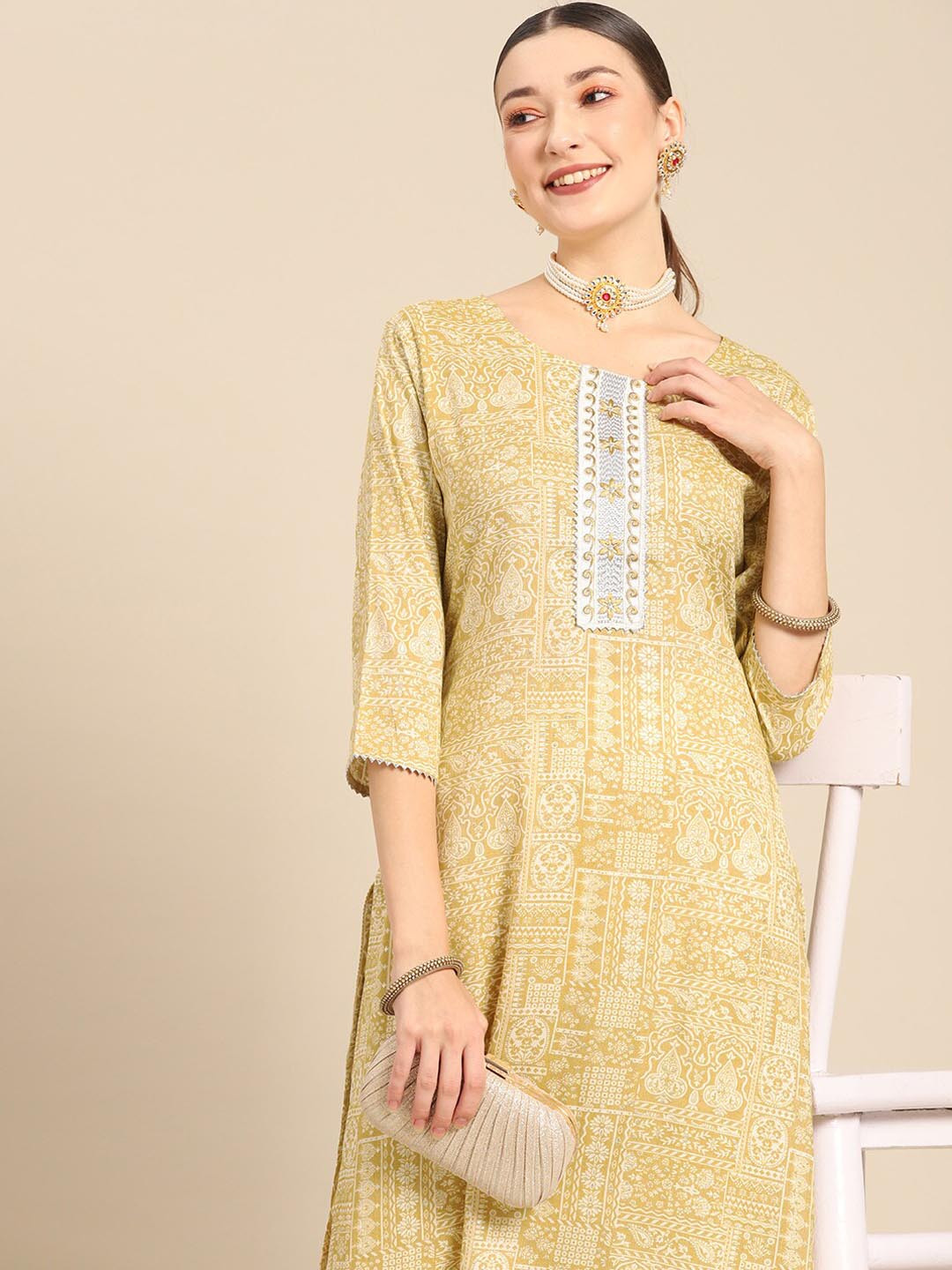 

Sangria Ethnic Motifs Printed Gotta Patti Cotton Kurta, Cream