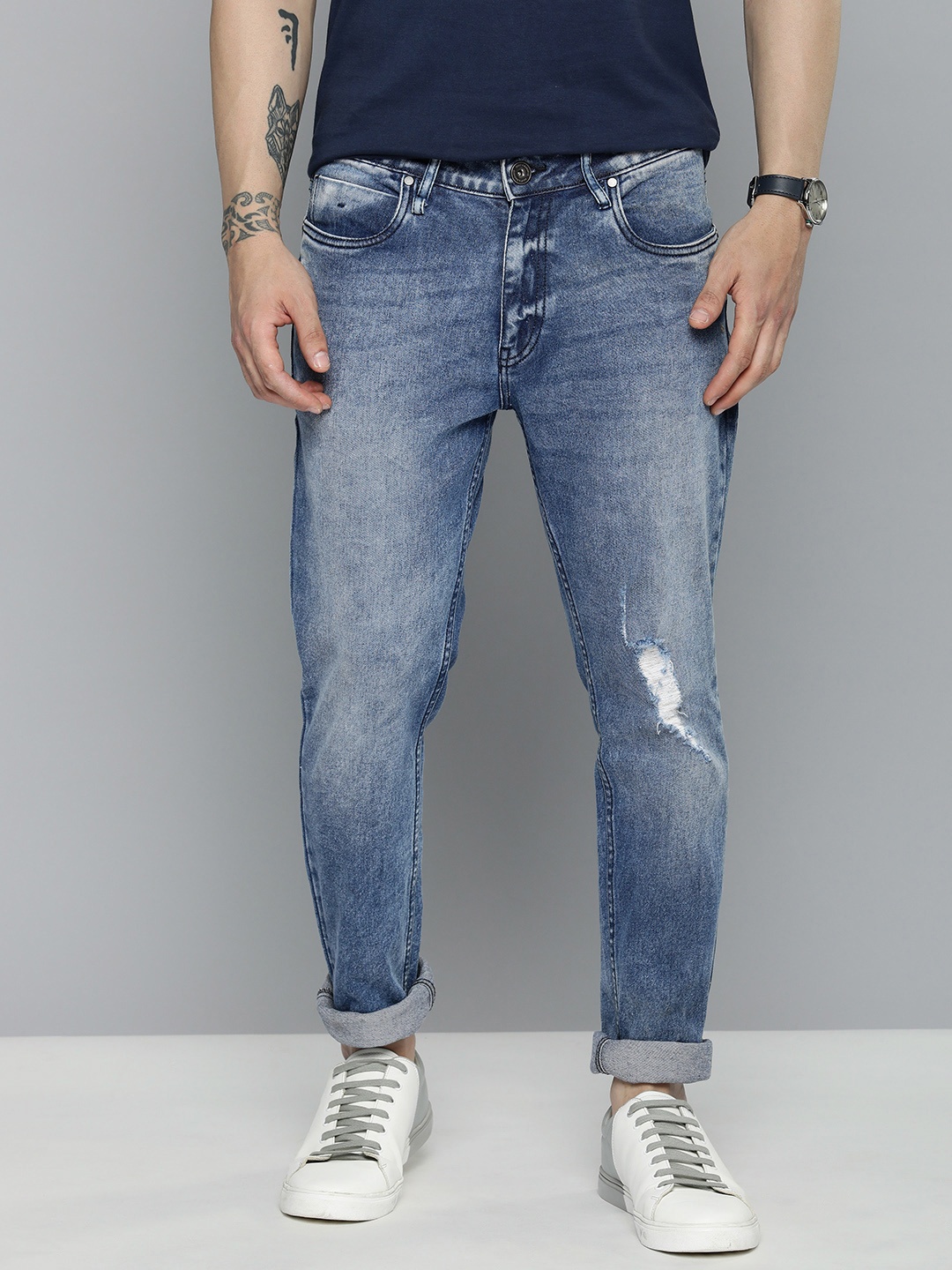 

Mast & Harbour Men Low Distress Heavy Fade Stretchable Jeans, Blue