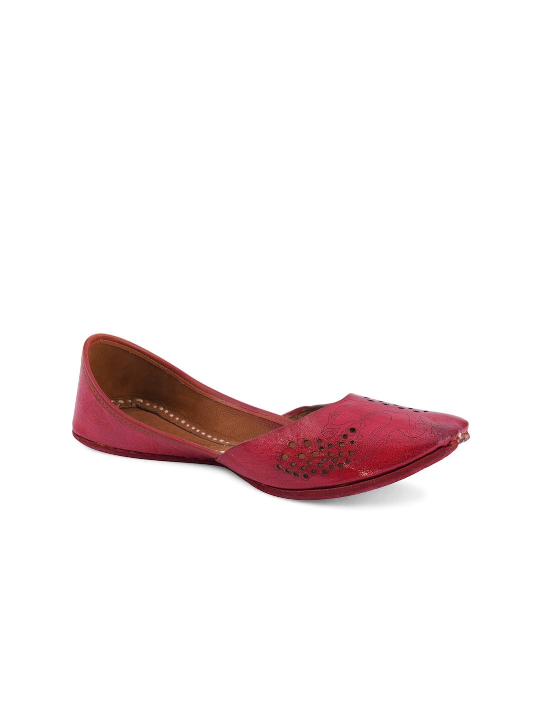 

DESI COLOUR Women Ethnic Mojaris with Laser Cuts Flats, Red