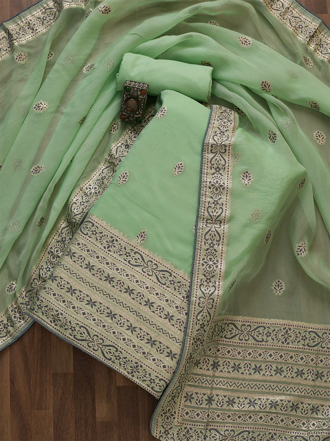 

Koskii Unstitched Dress Material, Green