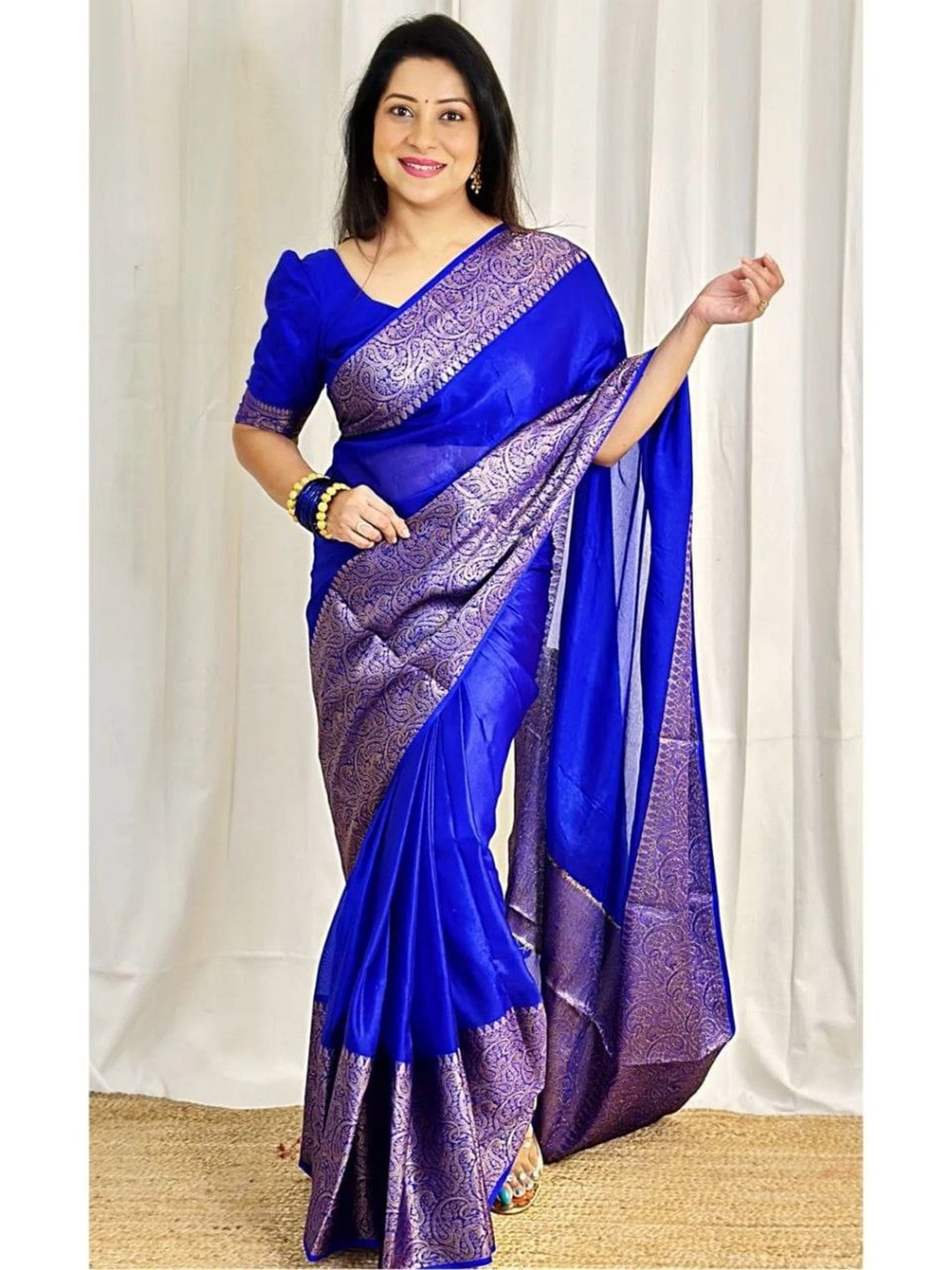 

Jinax Woven Design Bordered Pure Silk Kanjeevaram Saree, Blue