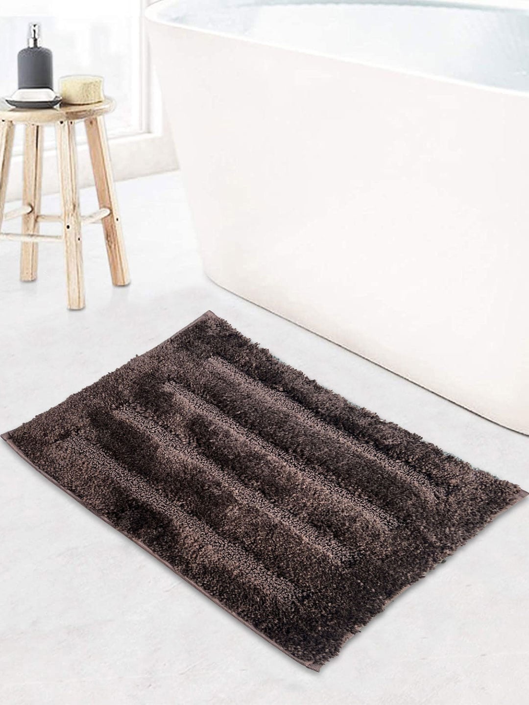 

LUXEHOME INTERNATIONAL Classic Brown Textured 2400 GSM Microfibre Rectangular Bath Mat