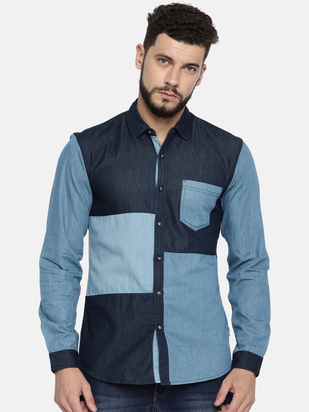 

Wrangler Men Blue Slim Fit Colourblocked Casual Shirt