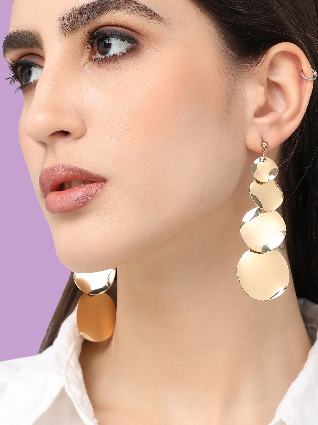 

SOHI Gold-Plated Contemporary Drop Earrings