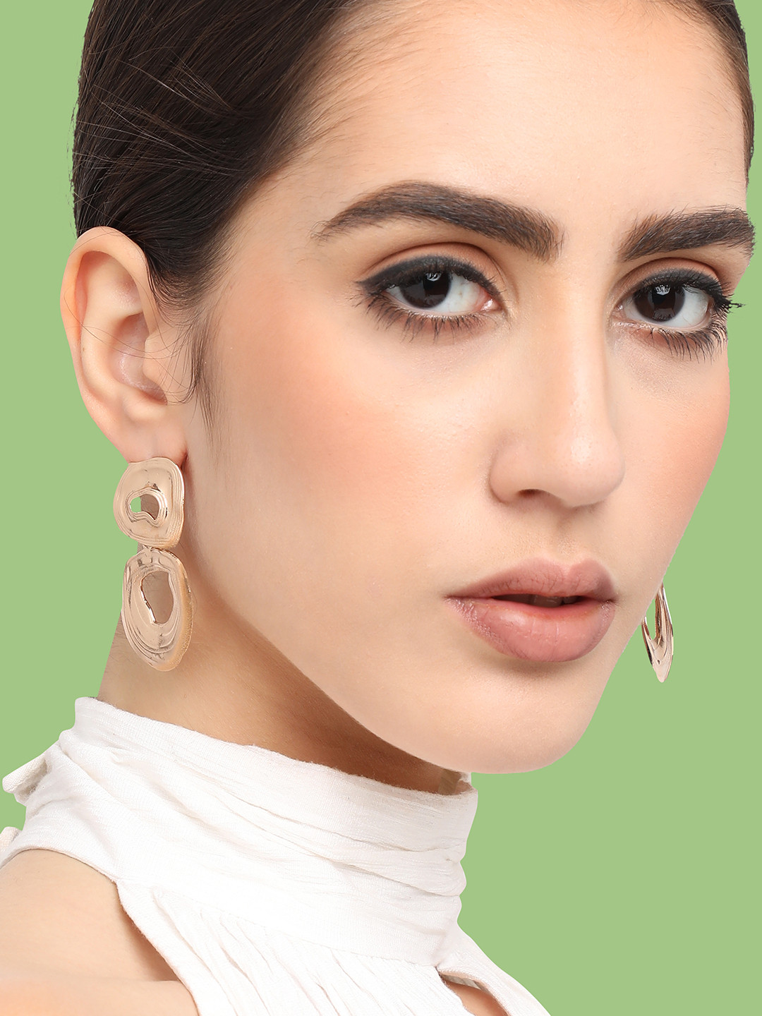 

SOHI Gold-Plated Contemporary Drop Earrings