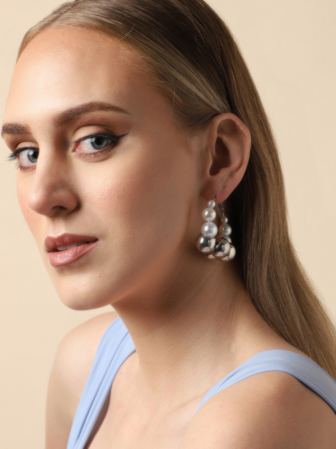 

SOHI Contemporary Hoop Earrings, White