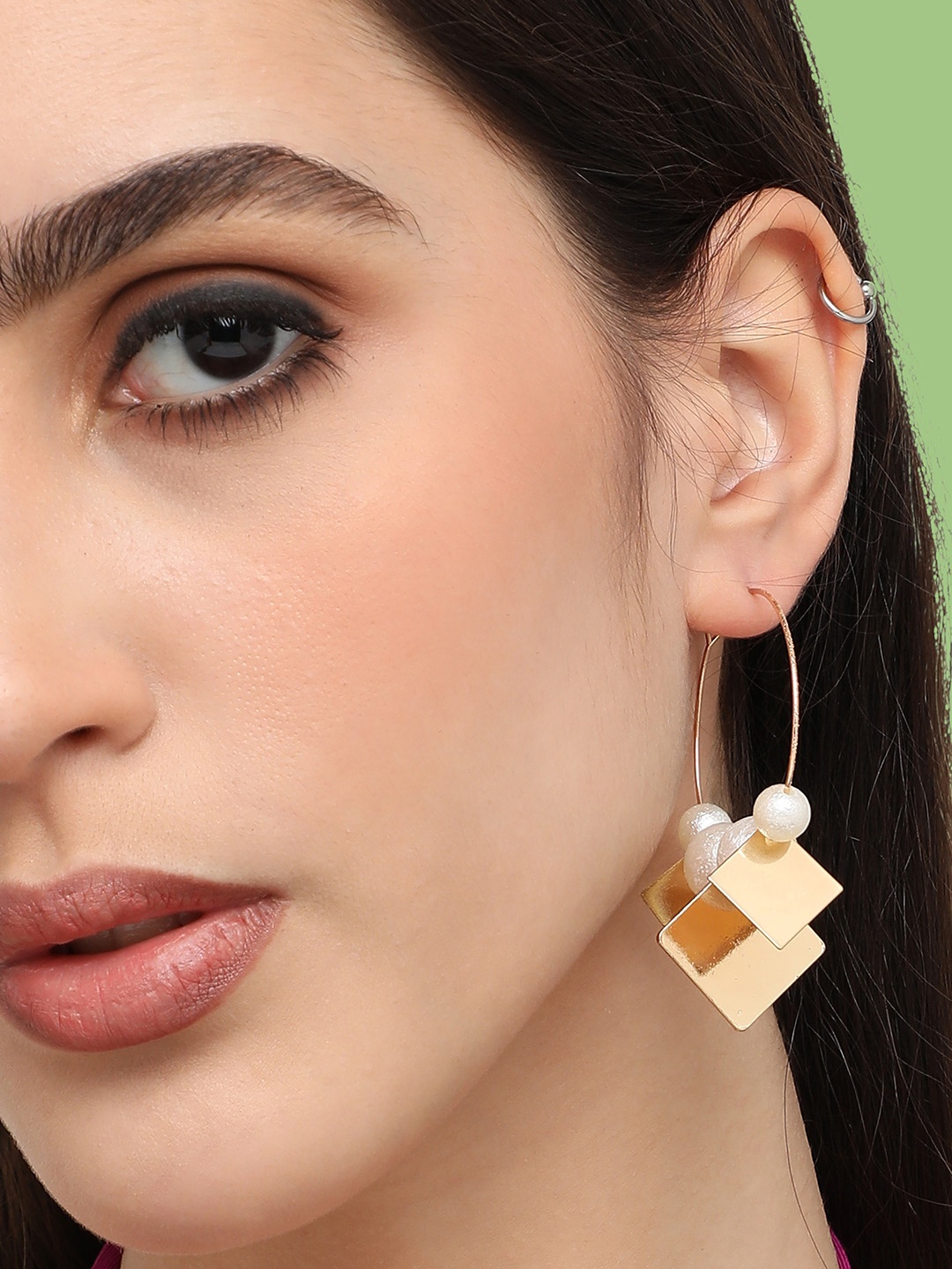 

SOHI Gold-Plated Contemporary Drop Earrings