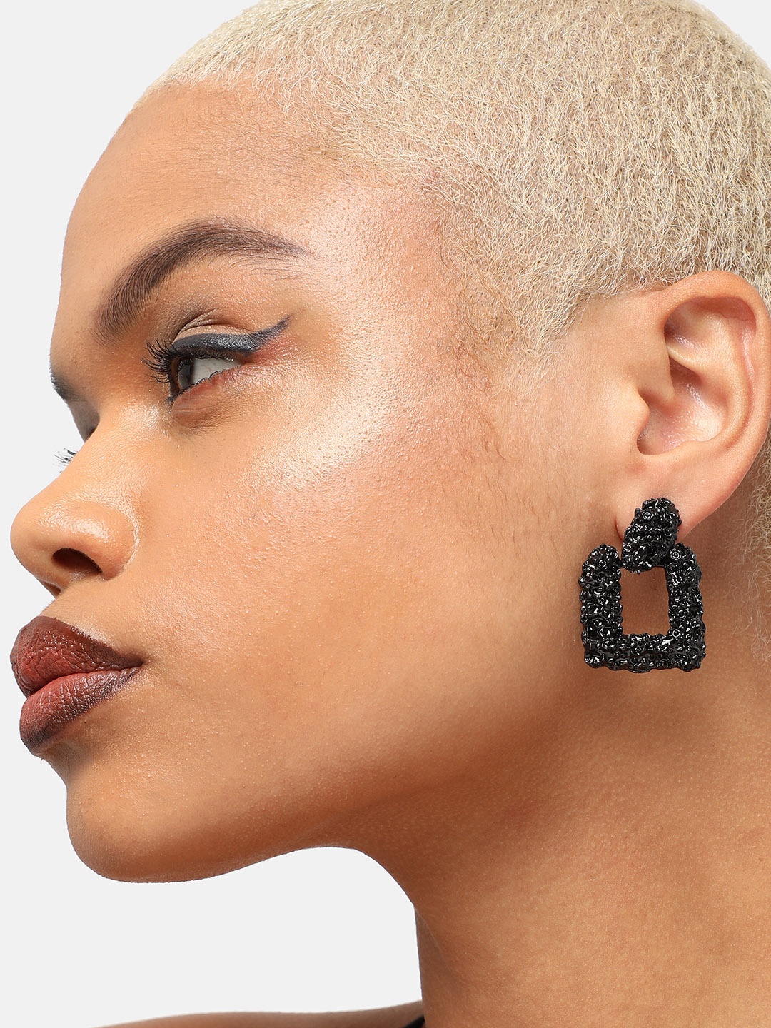 

SOHI Gold Plated Contemporary Drops Earrings, Black