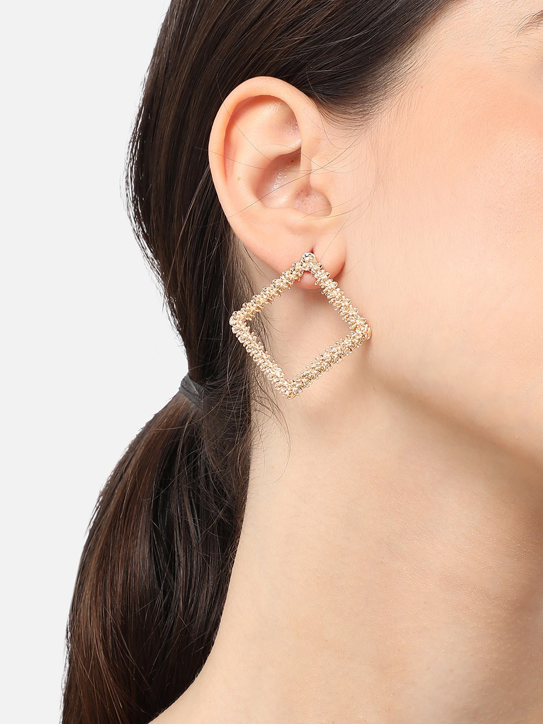 

SOHI Gold-Plated Contemporary Sqaure Drop Earrings