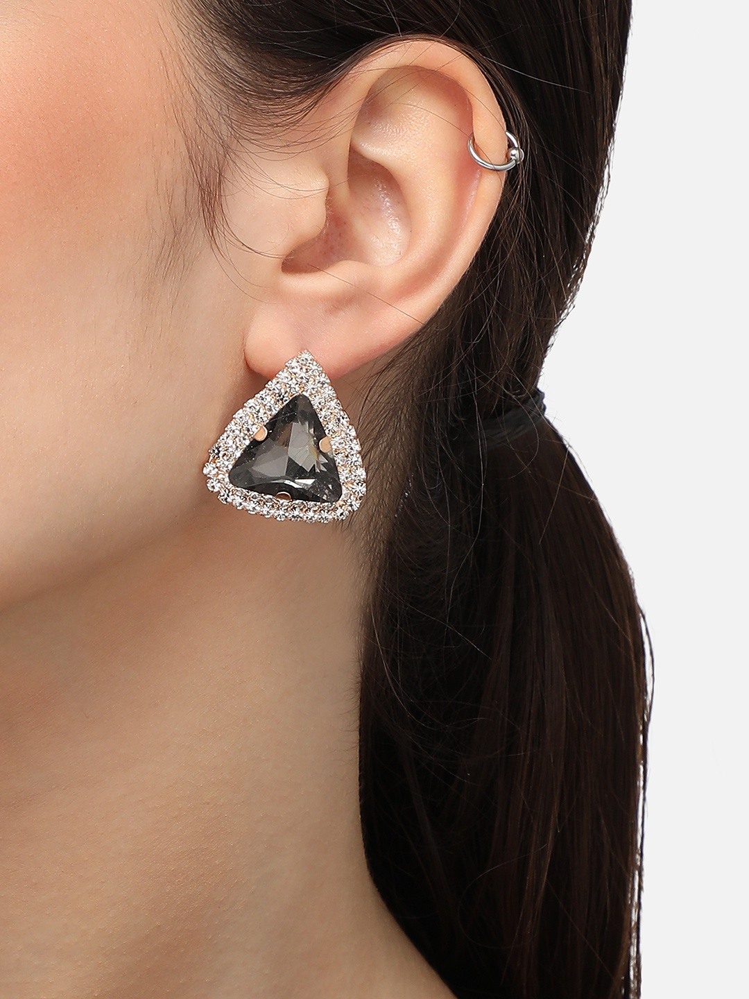 

SOHI Gold-Plated Triangular Studs Earrings, Black