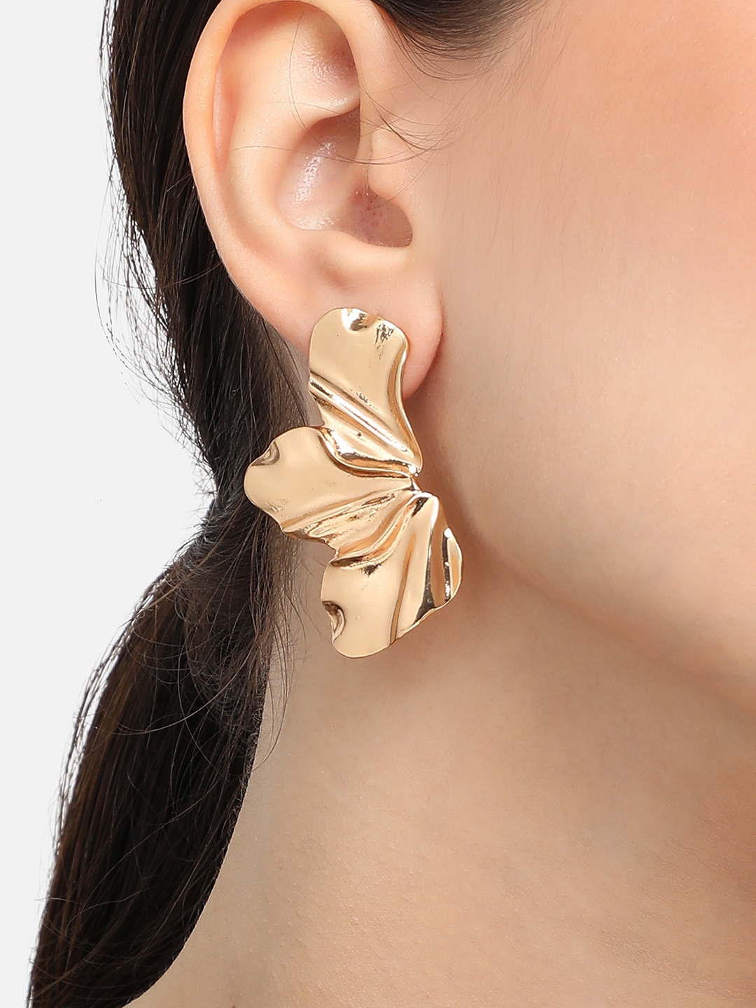 

SOHI Gold-Plated Contemporary Studs Earrings