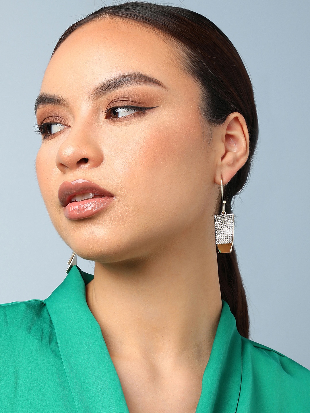 

SOHI Gold-Plated Contemporary Drop Earrings