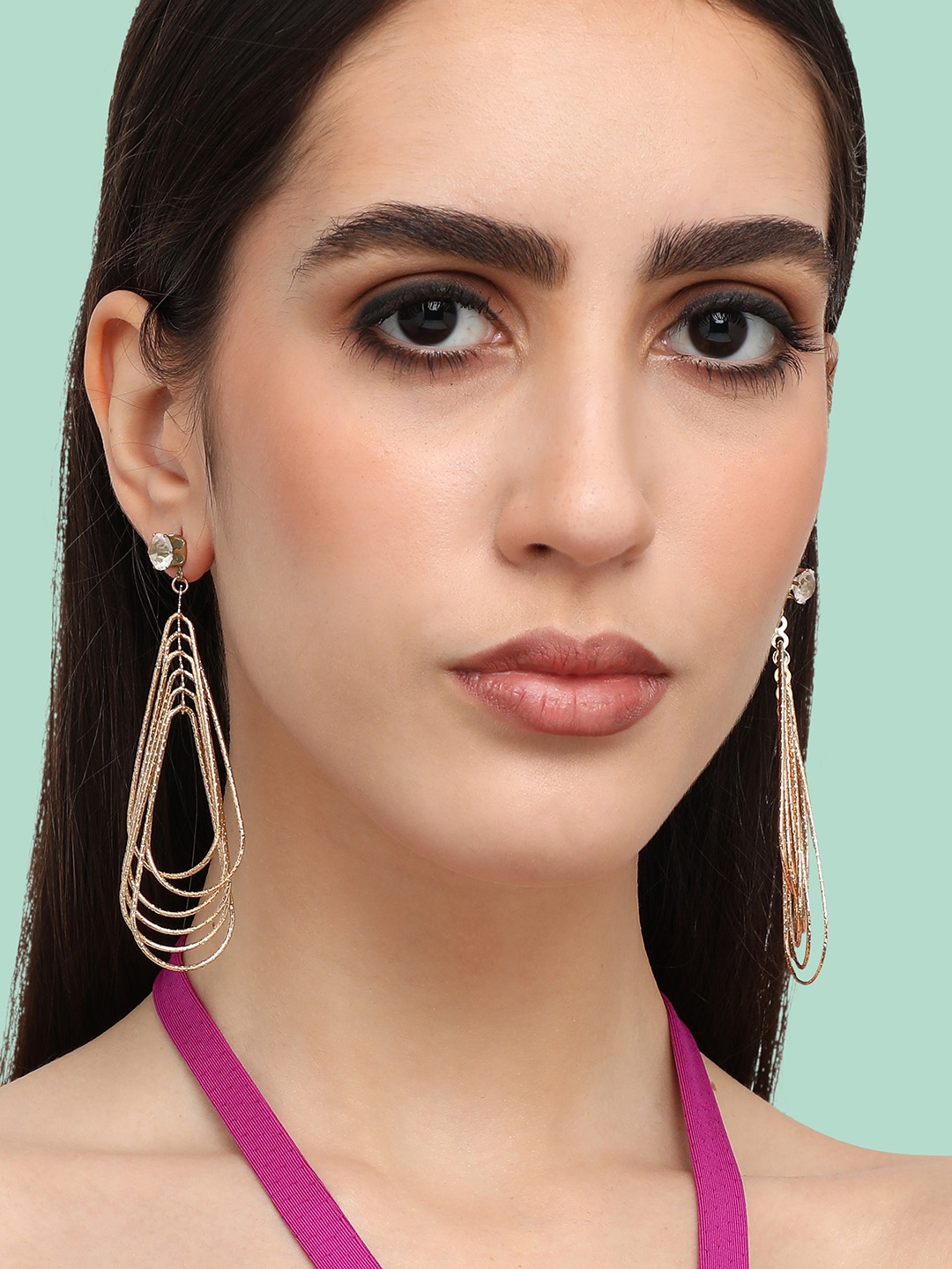 

SOHI Gold-Plated Contemporary Drop Earrings