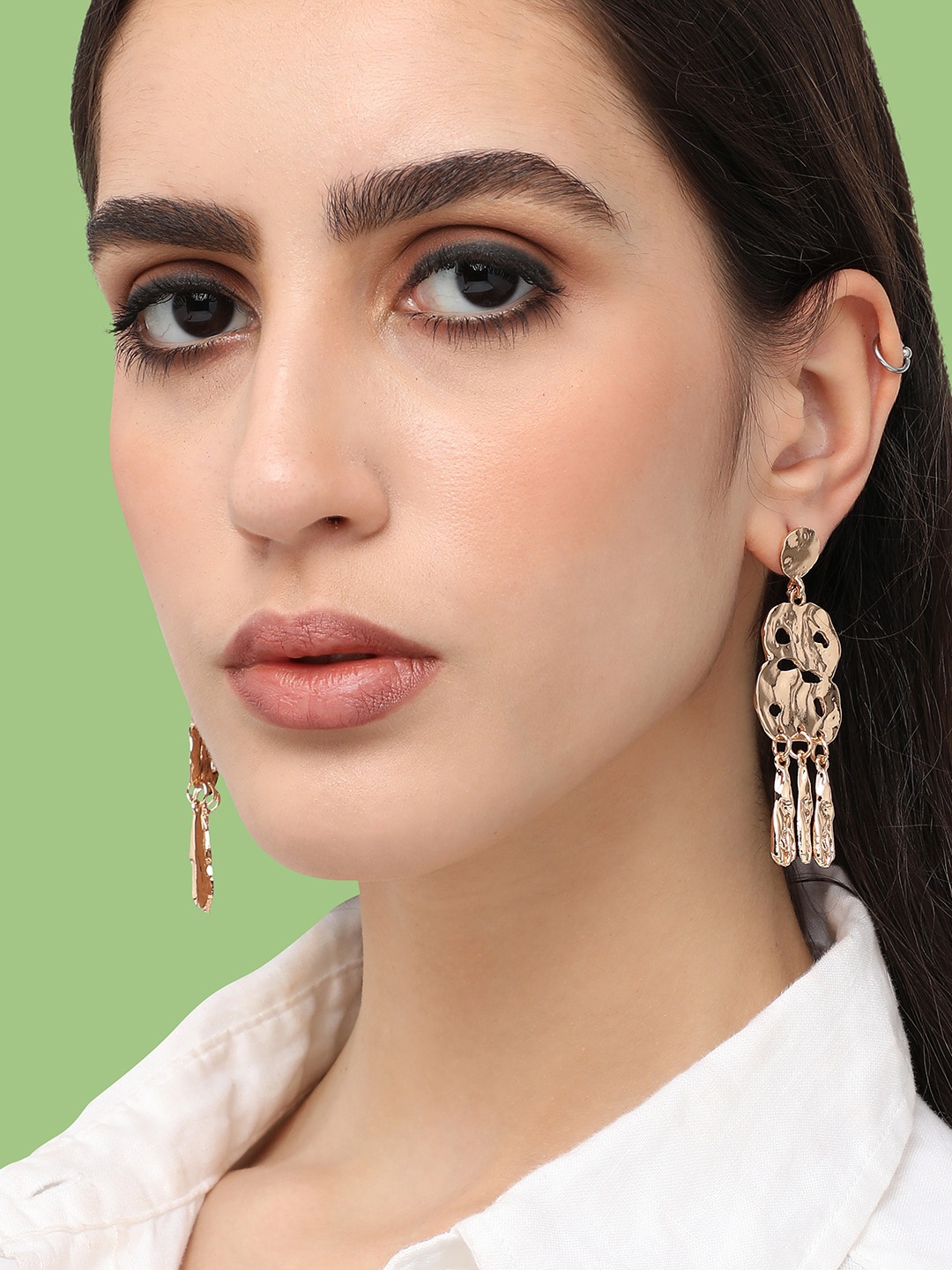 

SOHI Gold-Plated Contemporary Drop Earrings