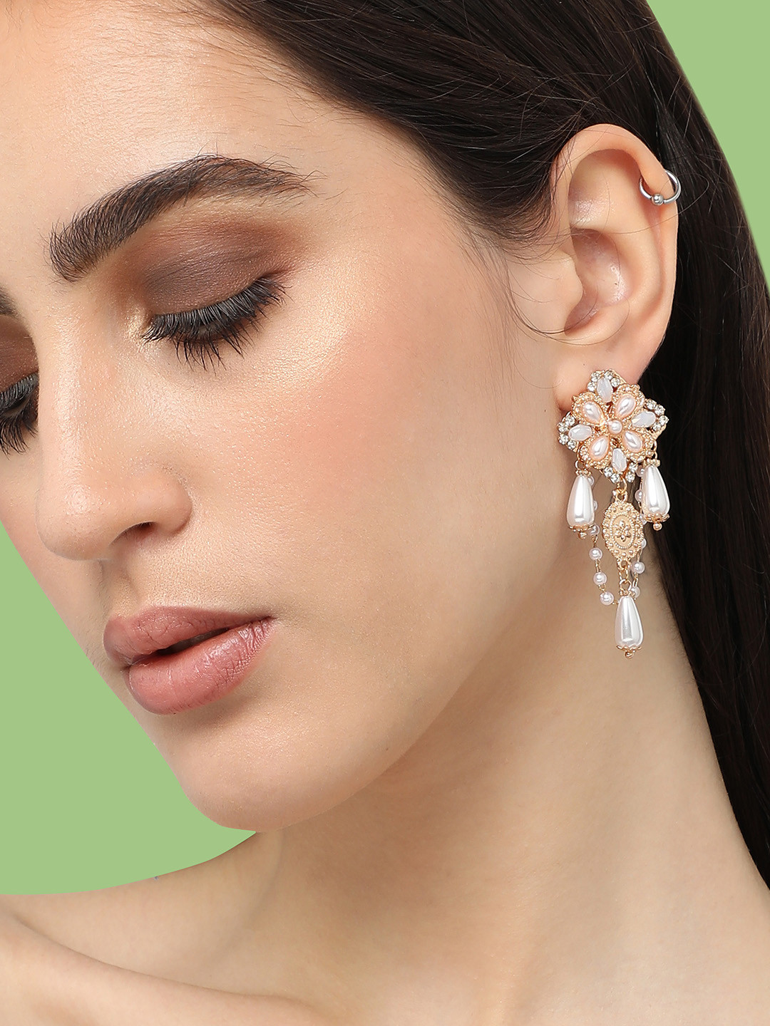 

SOHI Gold-Plated Floral Drop Earrings, White