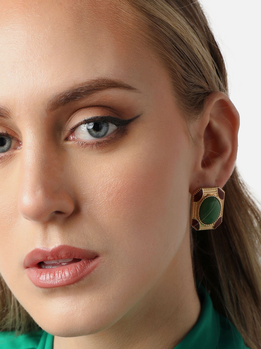 

SOHI Gold-Plated Contemporary Studs Earrings, Green