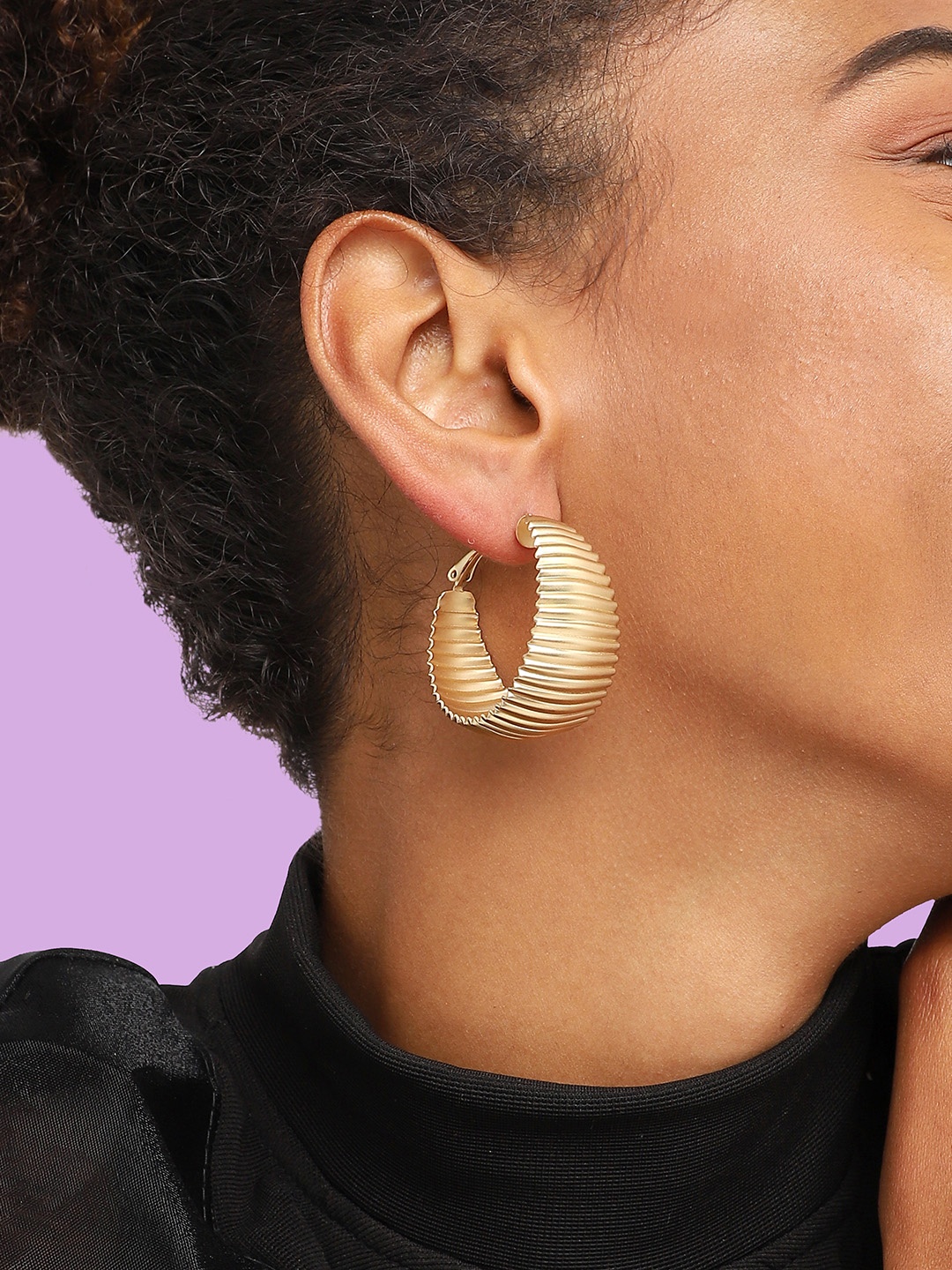 

SOHI Gold-Plated Contemporary Hoop Earrings